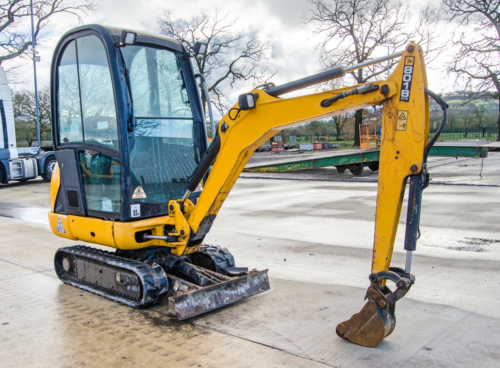 JCB 8018 CTS 1.5 tonne rubber tracked mini excavator Year: 2017 S/N: 2545640 Recorded Hours: 1679 - Image 2 of 26