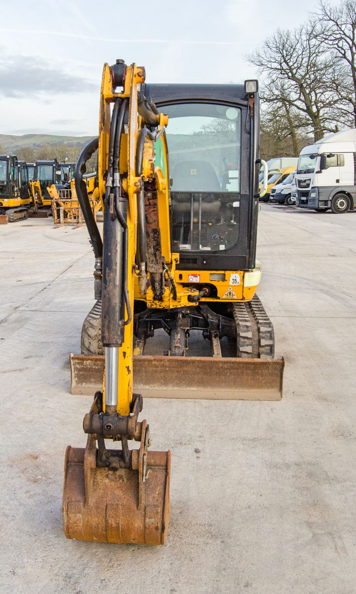 JCB 8025 ZTS 2.5 tonne rubber tracked mini excavator Year: 2017 S/N: 2227658 Recorded Hours: 2044 - Image 5 of 25