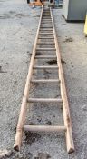 Wooden pole ladder 33C60002