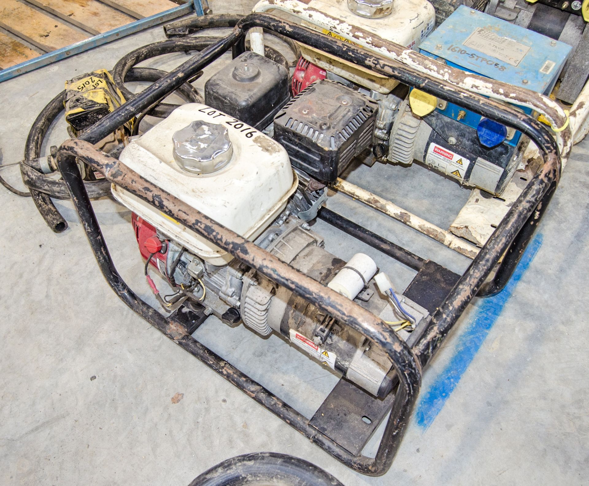 Petrol driven generator ** Parts missing **