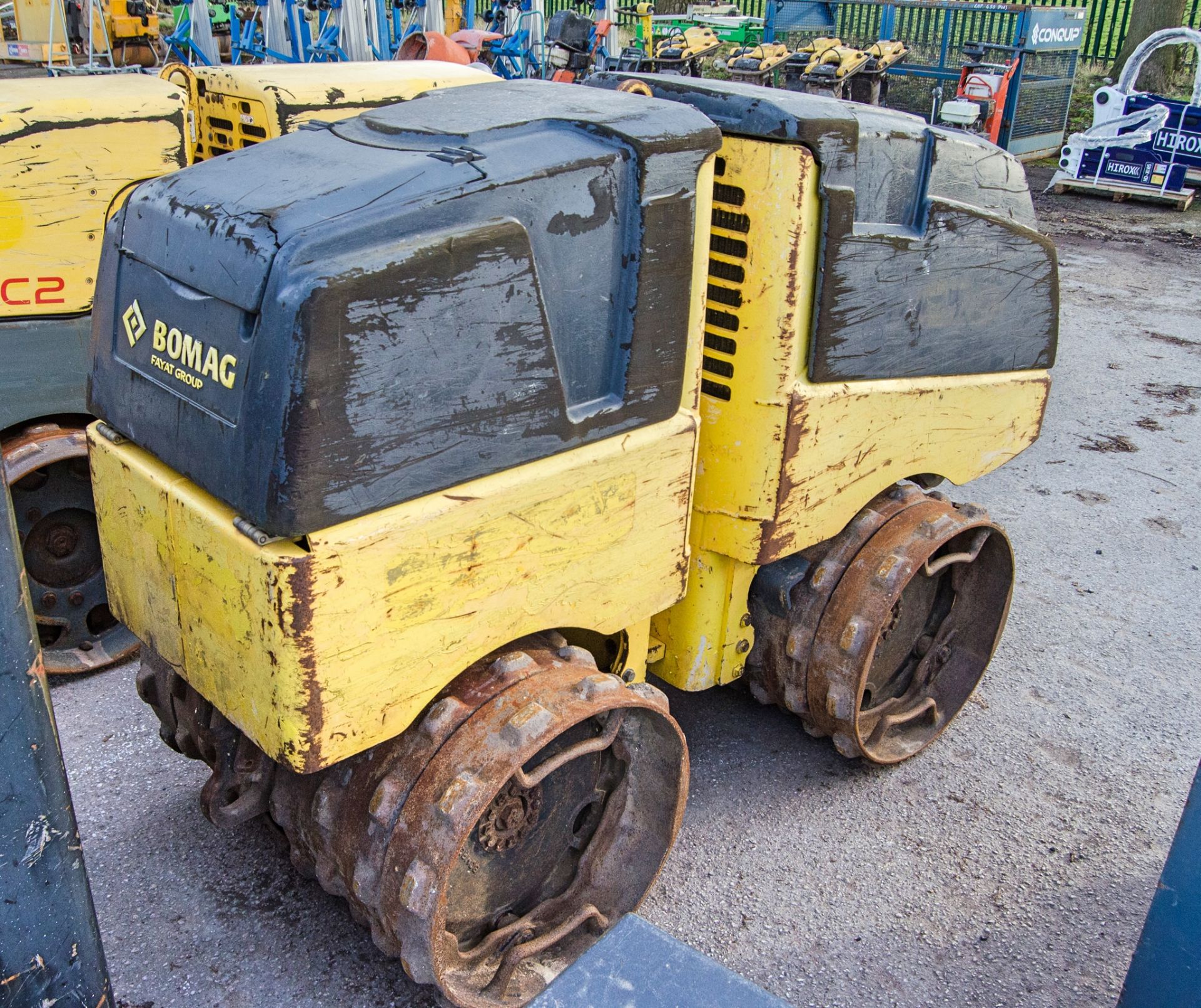 Bomag diesel driven double drum trench roller c/w remote control - Image 3 of 7