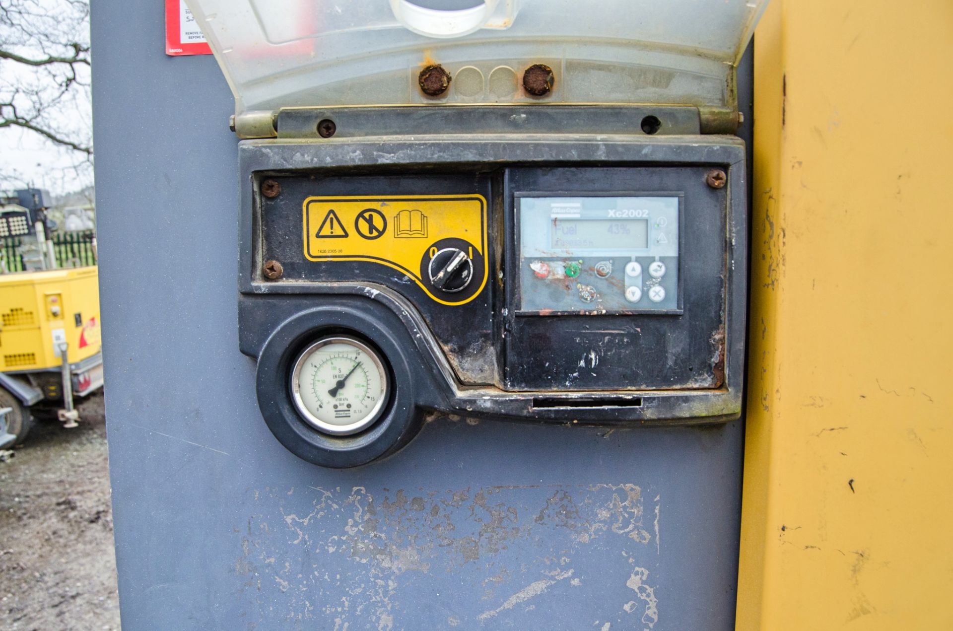 Atlas Copco XAHS 237 diesel driven fast tow mobile air compressor Year: 2008 S/N: 80731015 - Image 7 of 9