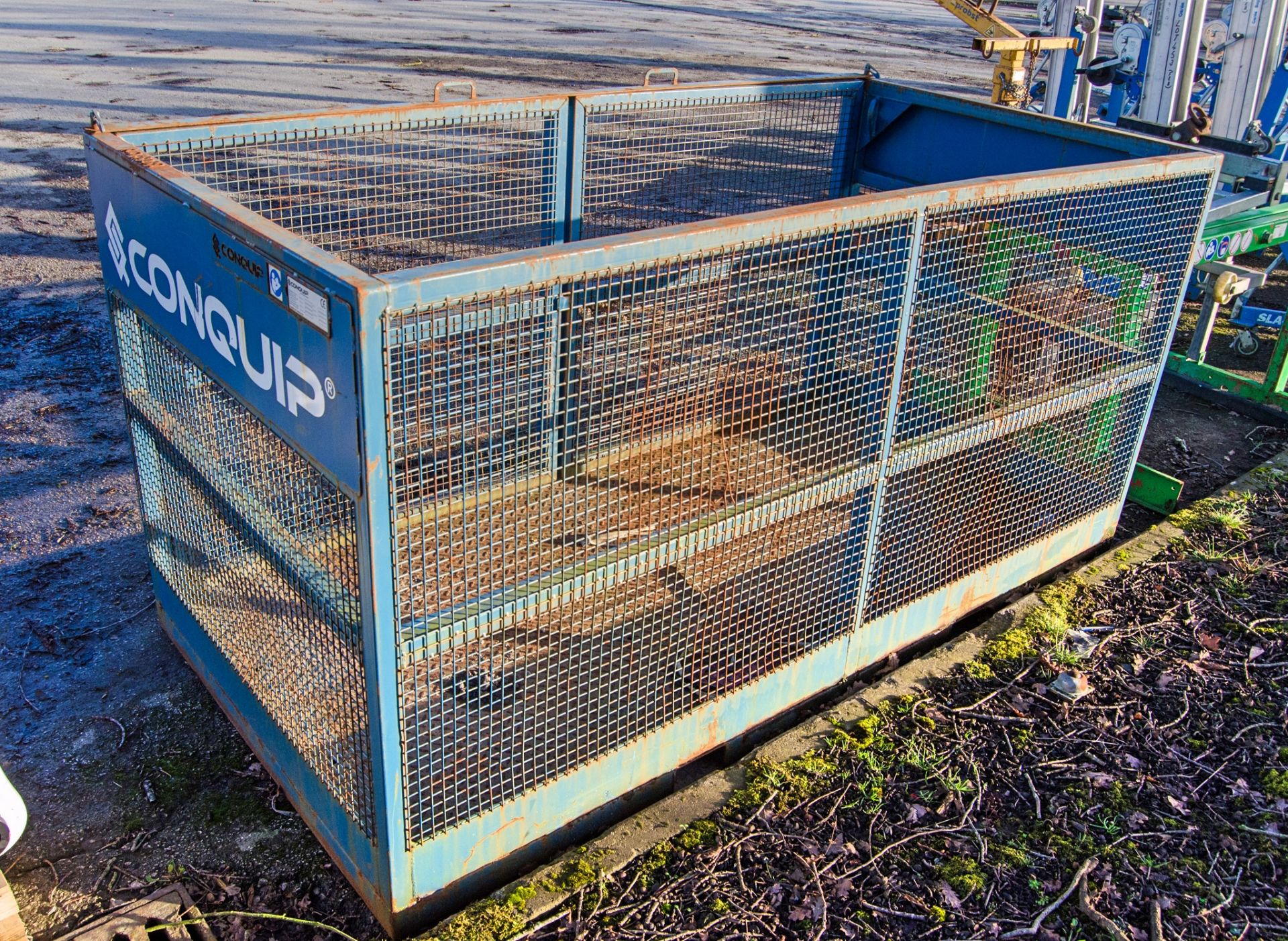 Conquip personnel basket A1098239 Length=2.5 m  Width = 1.2m  Height = 1.3m - Image 2 of 3