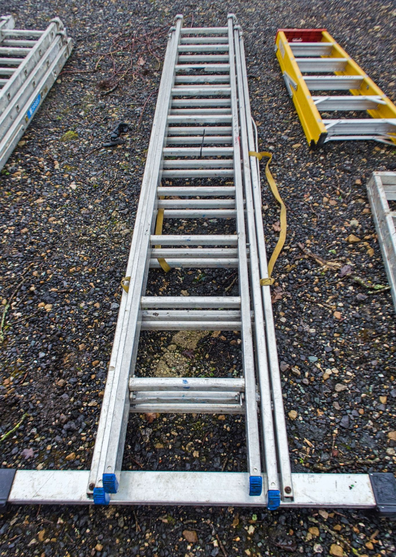 Zarges 3 stage aluminium ladder 33450211