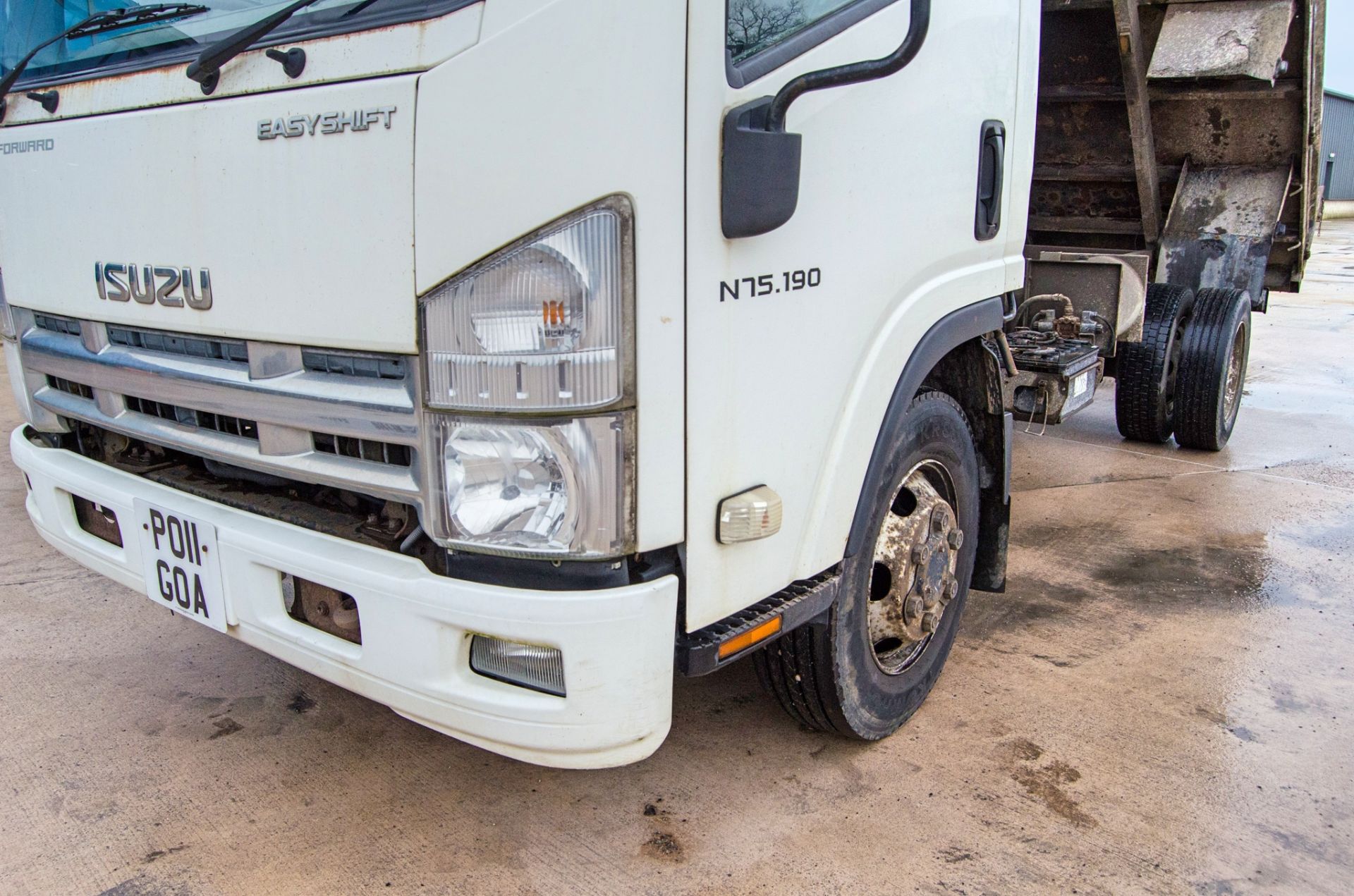 Isuzu N75.190 7.5 tonne automatic tipper lorry Registration Number: PO11 GOA Date of Registration: - Image 14 of 29