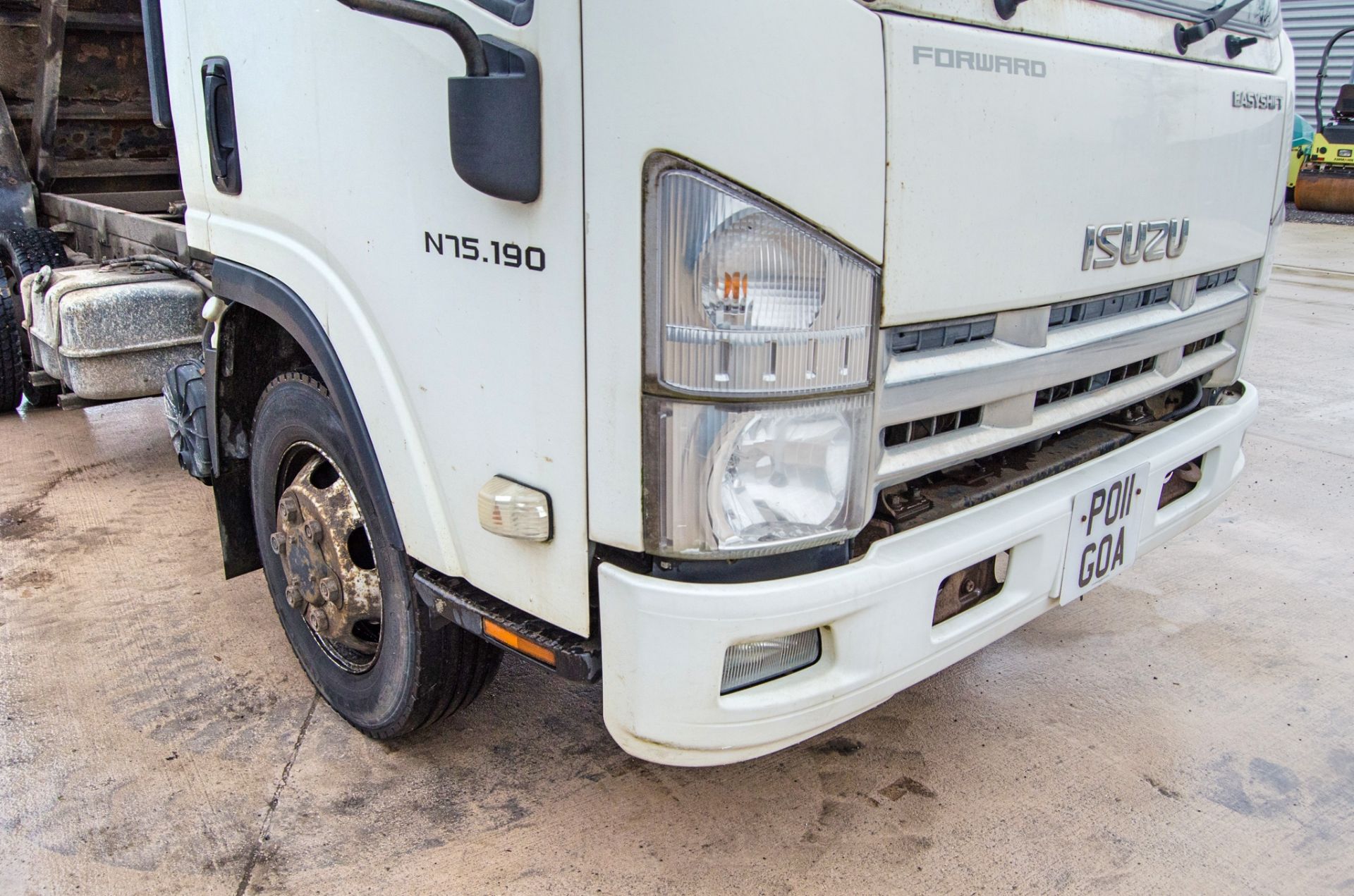 Isuzu N75.190 7.5 tonne automatic tipper lorry Registration Number: PO11 GOA Date of Registration: - Image 15 of 29