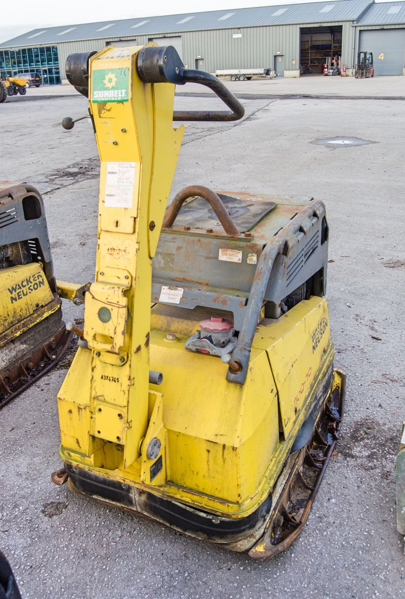 Wacker Neuson DPU100-70 diesel driven forward/reverse compactor plate A374745 - Image 2 of 3