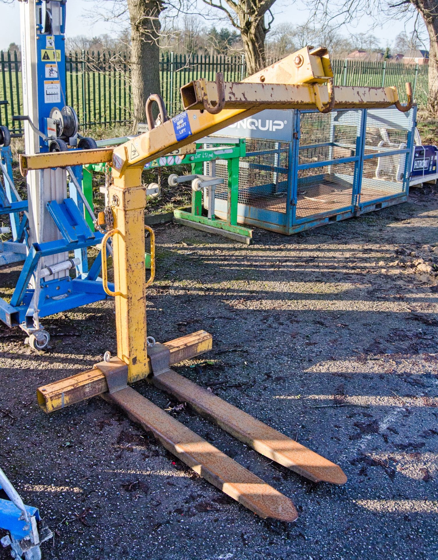 Probst LG20 2 tonne self-levelling crane forks A666325