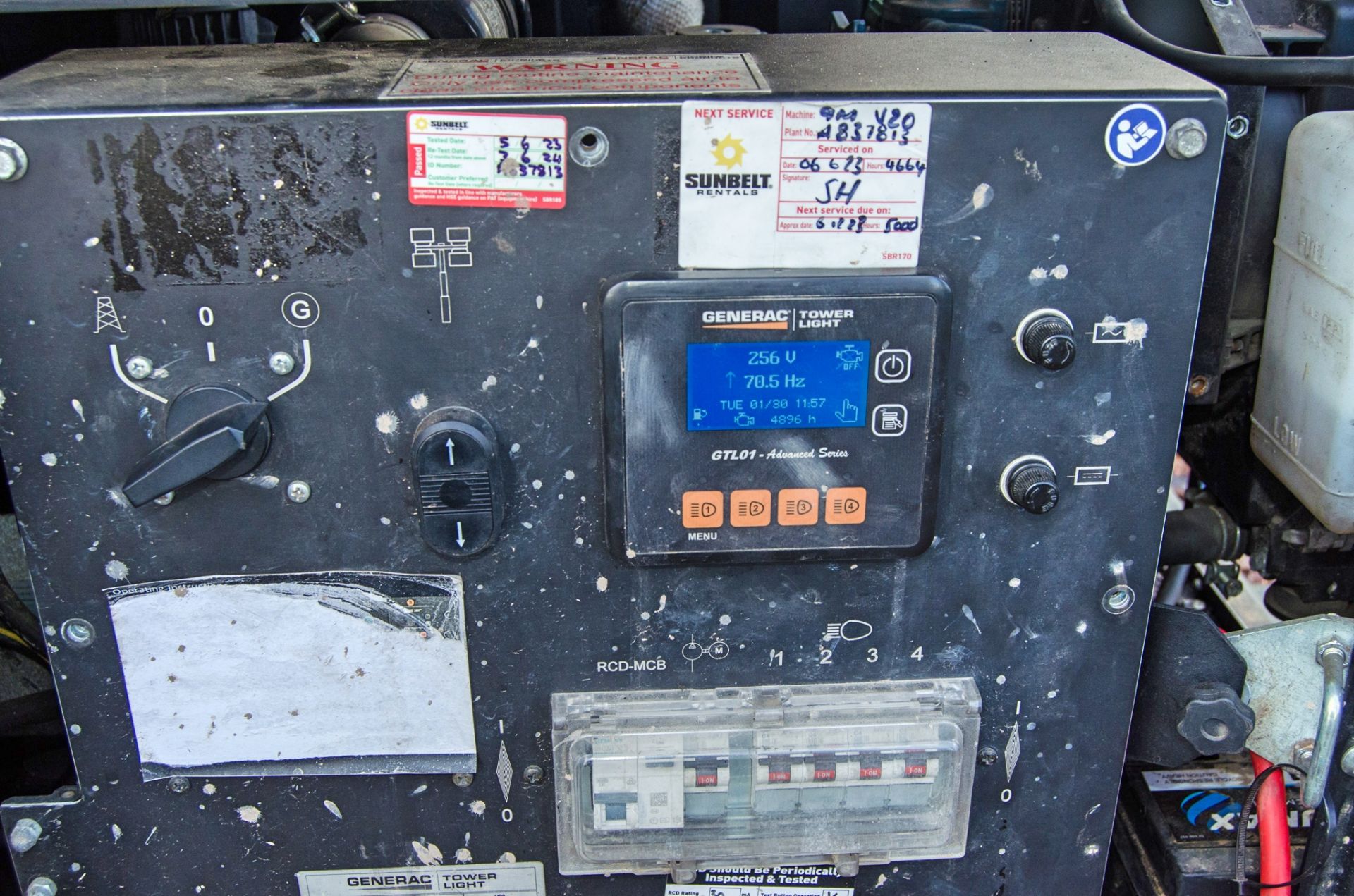 Generac V20 diesel driven 4-head LED fast tow mobile lighting tower Year: 2017 S/N: 1705275 Recorded - Image 9 of 12