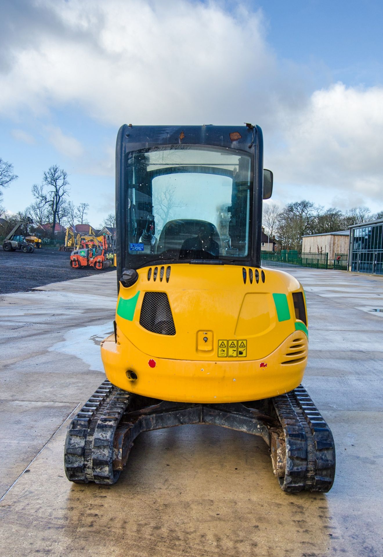 JCB 8030 3 tonne rubber tracked excavator Year: 2017 S/N: 2432696 Recorded Hours: 2867 c/w V5C - Image 6 of 25