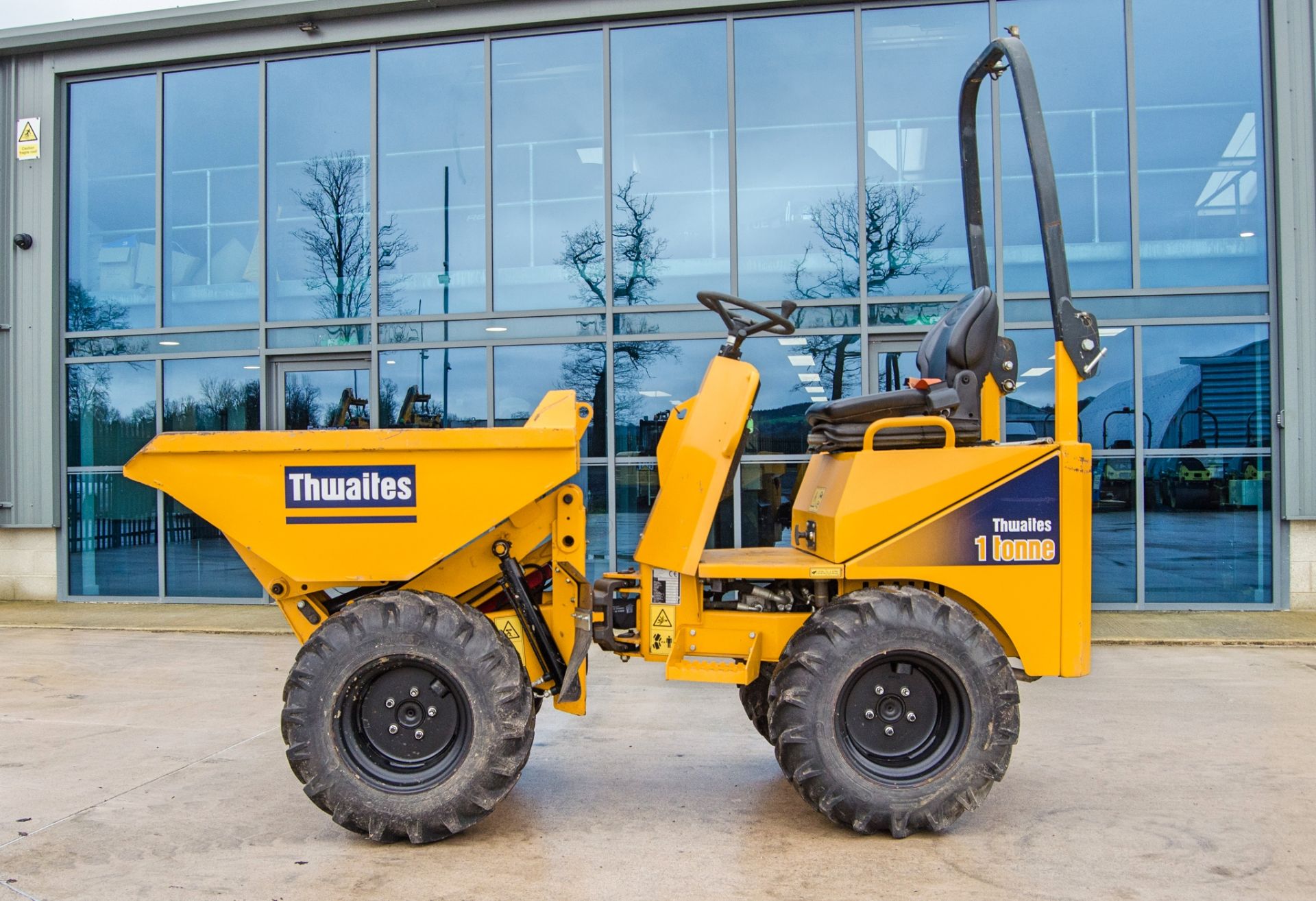 Thwaites 1 tonne hi-tip dumper Year: 2021 S/N: 118F4240 Recorded Hours: 239 - Image 7 of 22