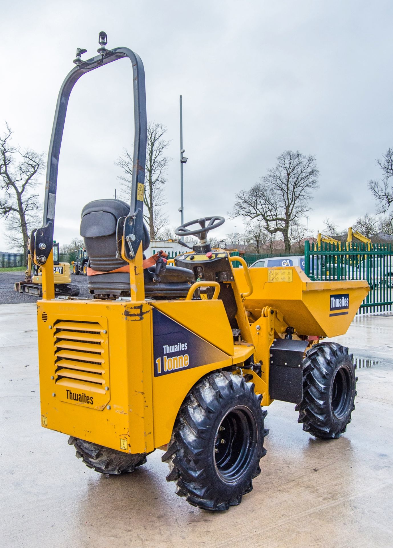 Thwaites 1 tonne hi-tip dumper Year: 2021 S/N: 210F4250 Recorded Hours: 379 - Image 3 of 22