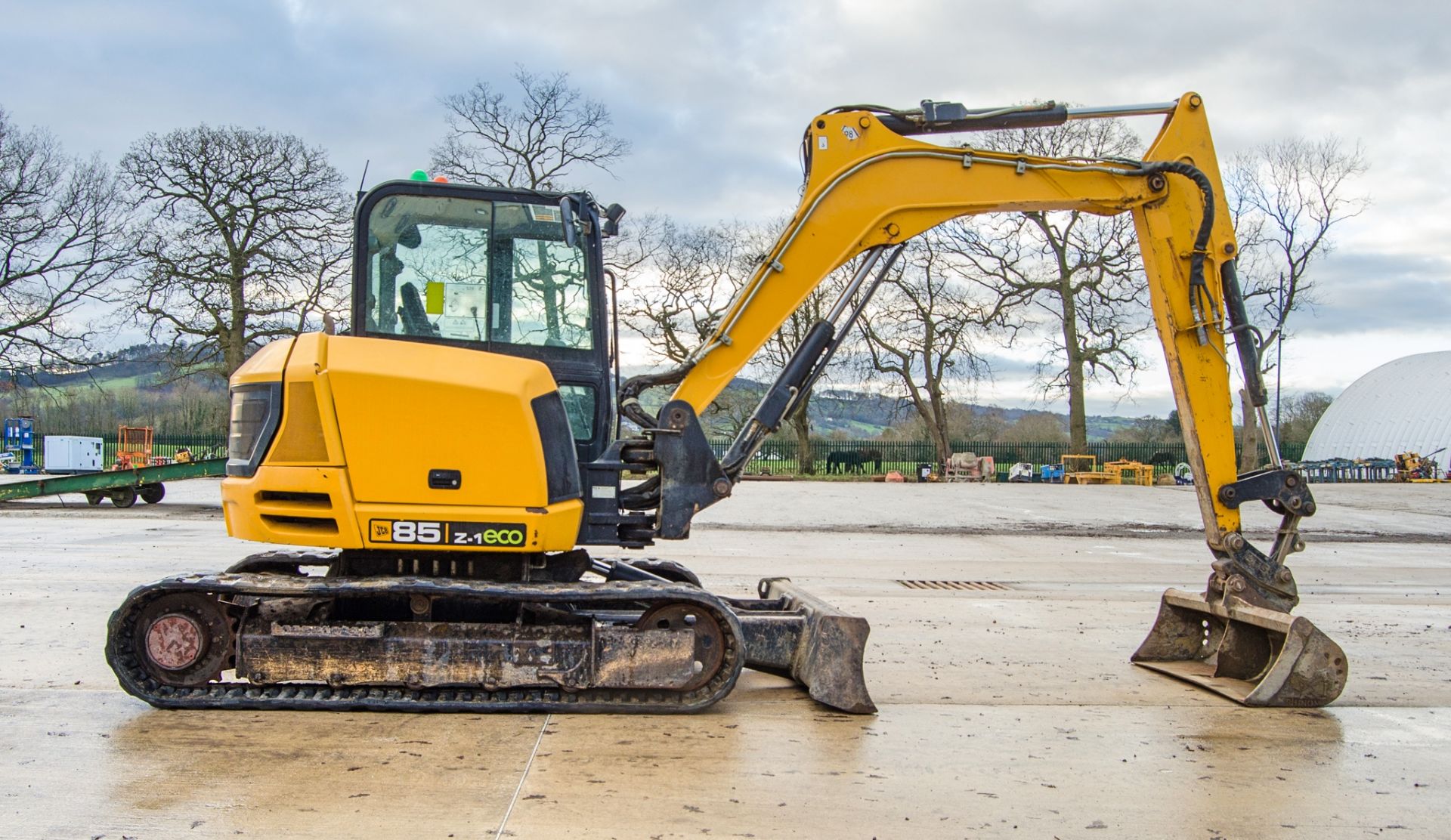 JCB 85 Z-1 ECO 8.5 tonne rubber tracked excavator Year: 2017 S/N: 2501060 Recorded Hours: 4788 - Image 8 of 25