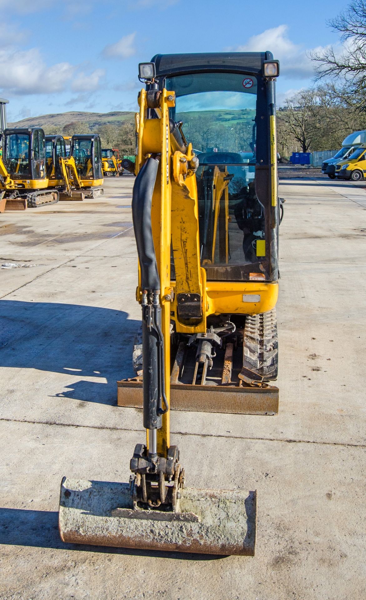 JCB 8018 CTS 1.5 tonne rubber tracked mini excavator Year: 2017 S/N: 2583619 Recorded Hours: 2700 - Image 5 of 26