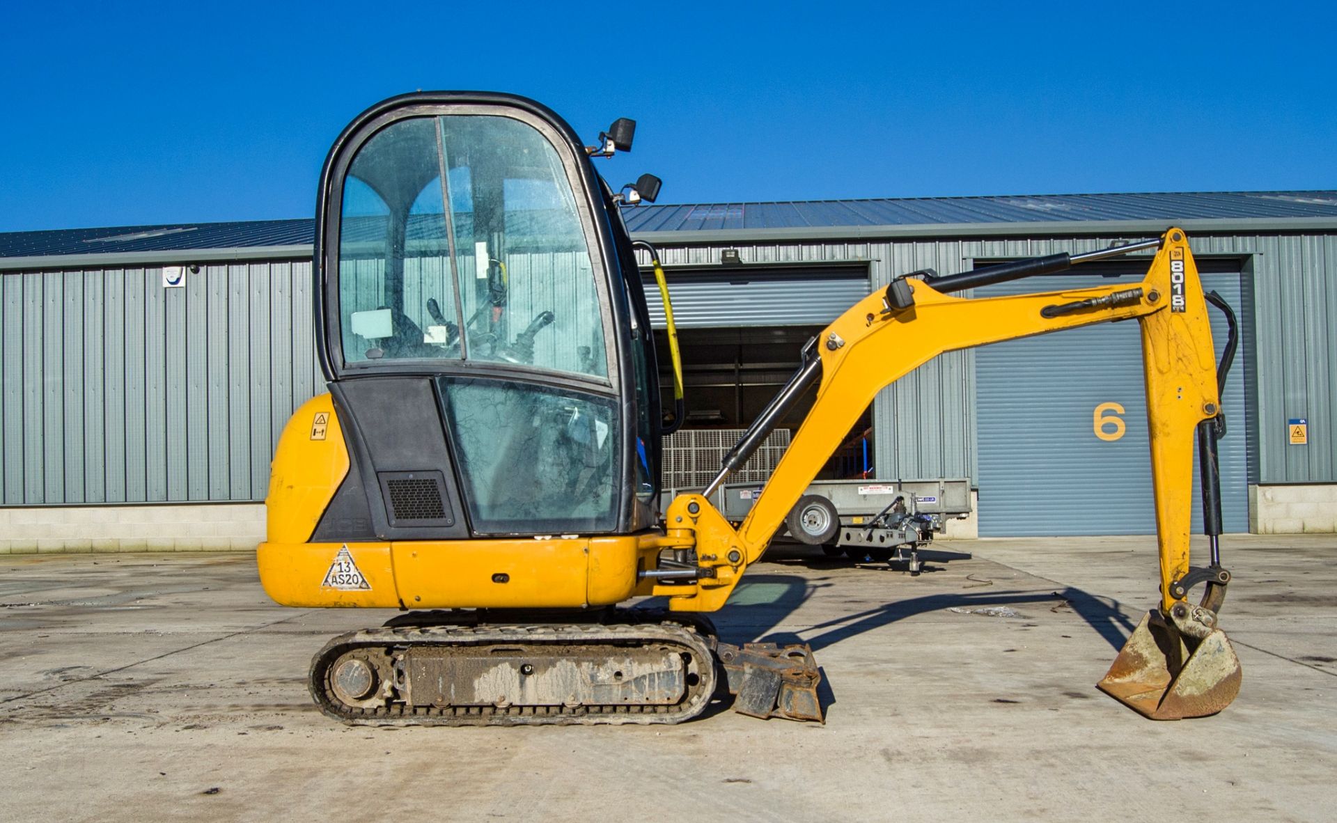 JCB 8018 CTS 1.5 tonne rubber tracked mini excavator Year: 2017 S/N: 2583619 Recorded Hours: 2700 - Image 8 of 26
