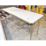 6ft x 2ft collapsible plastic table