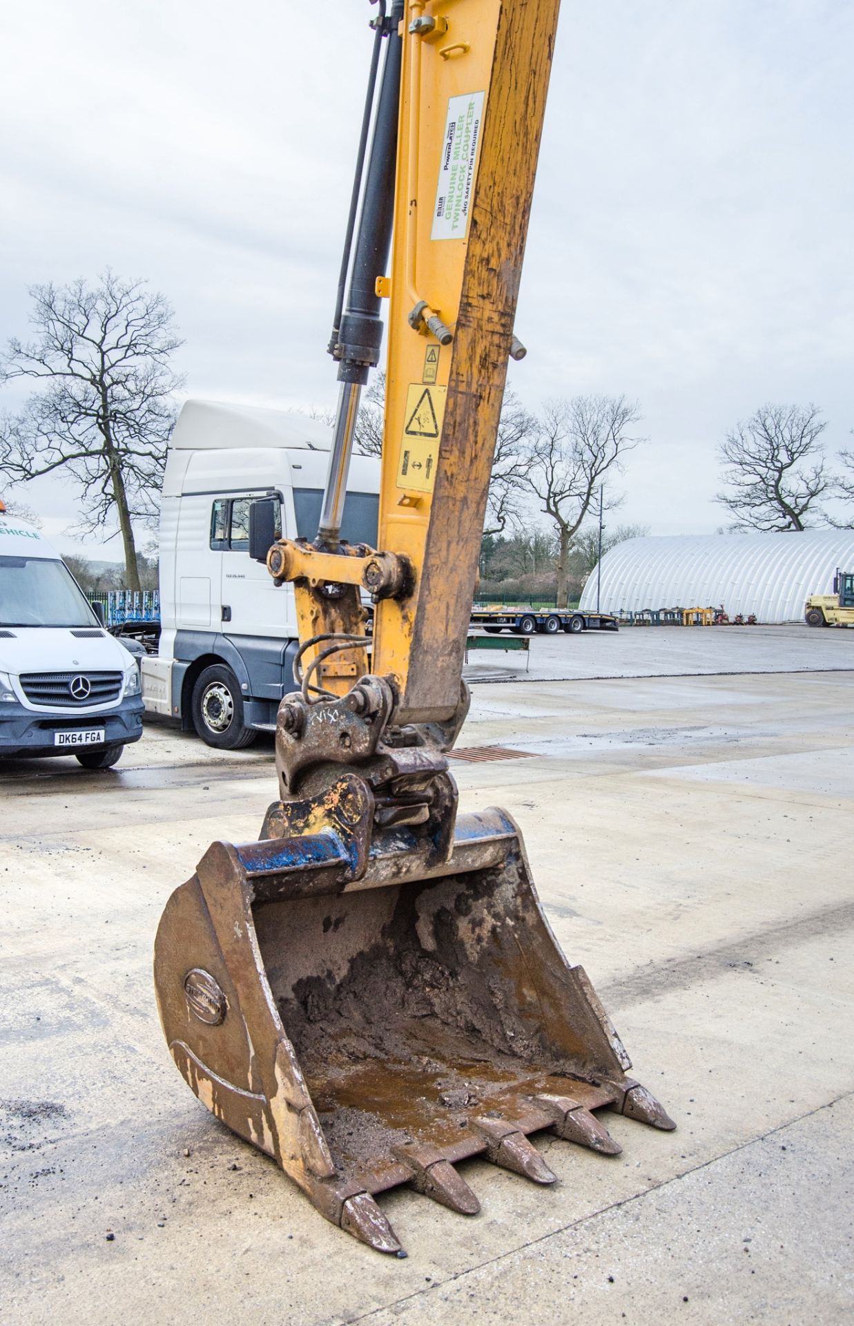 JCB JS131 LC+ 13 tonne steel tracked excavator Year: 2018 S/N: 2442347 Recorded Hours: 5575 piped. - Image 14 of 31