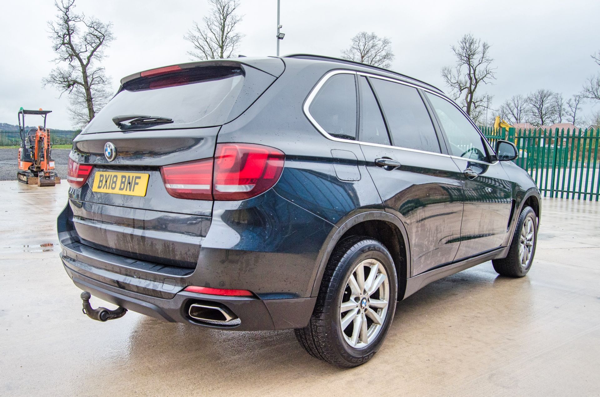BMW X5 XDRIVE 30D 2999cc diesel automatic estate car EX POLICE Registration Number: BX18 BNF Date of - Image 3 of 32
