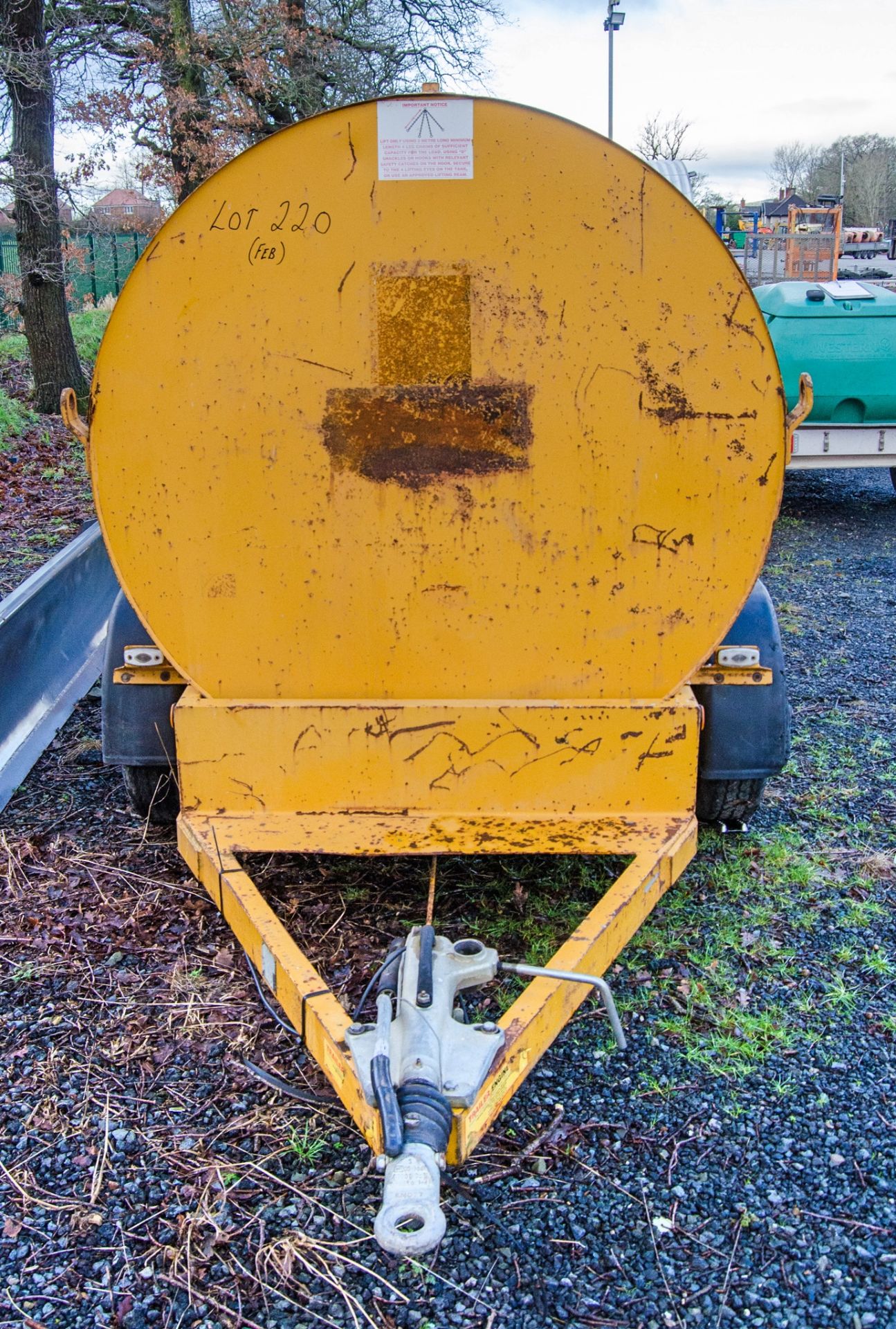 Trailer Engineering 2140 litre tandem axle fast tow bunded fuel bowser c/w manual pump, delivery - Image 5 of 7