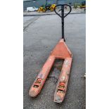 Hand hydraulic pallet truck LB752997