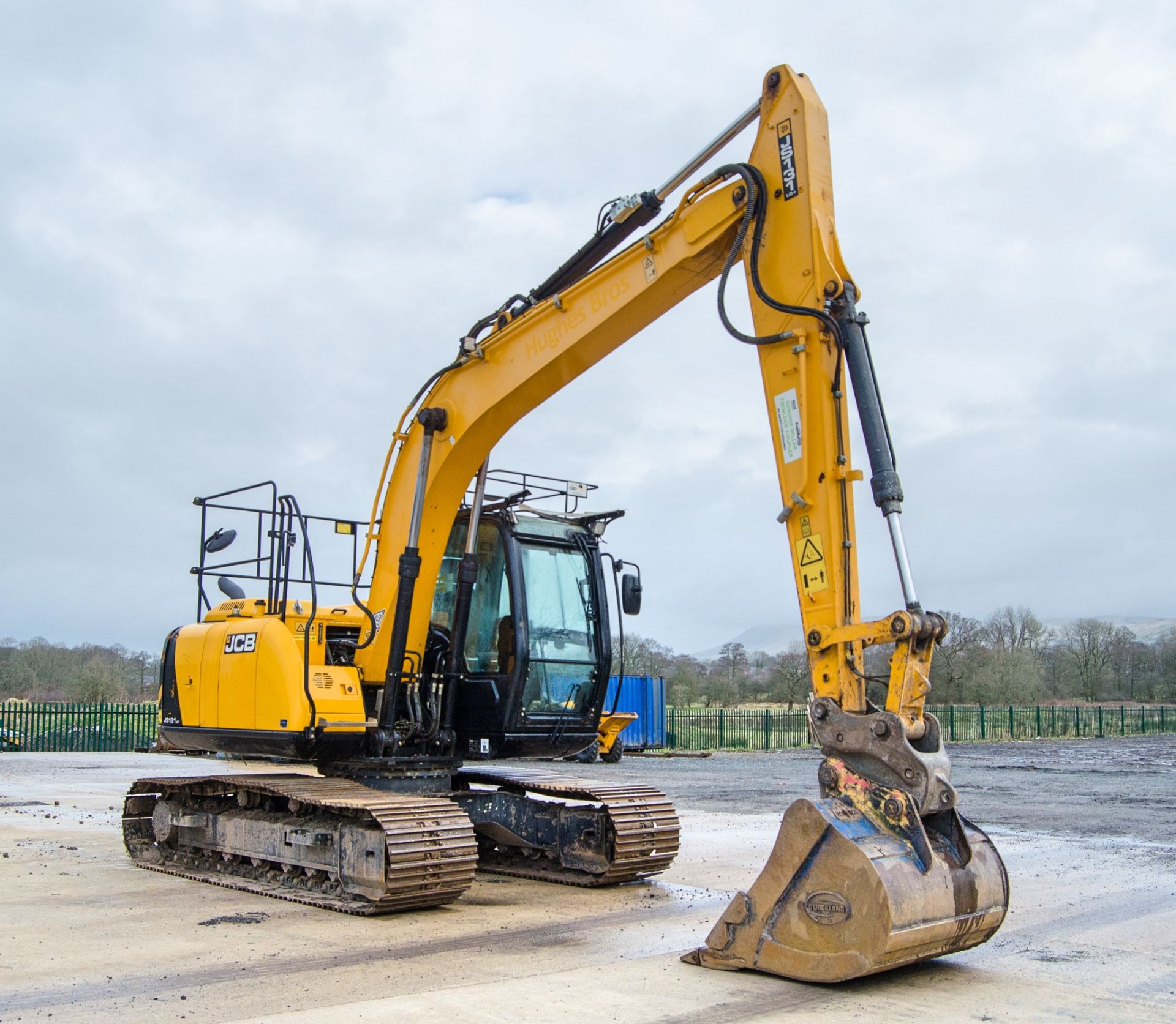 JCB JS131 LC+ 13 tonne steel tracked excavator Year: 2018 S/N: 2442347 Recorded Hours: 5575 piped. - Image 2 of 31