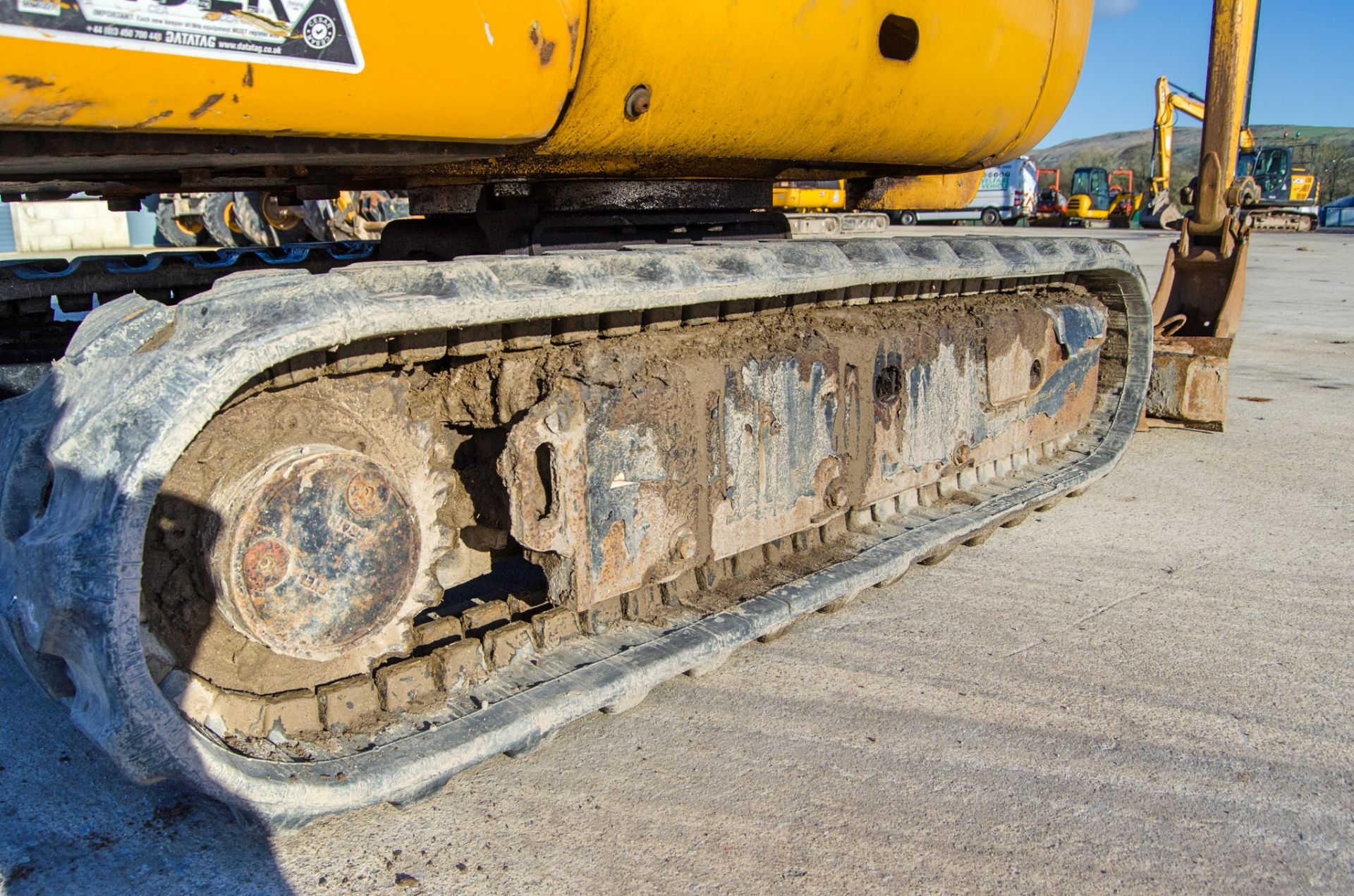 JCB 8018 CTS 1.5 tonne rubber tracked mini excavator Year: 2017 S/N: 2583538 Recorded Hours: 1950 - Image 12 of 26