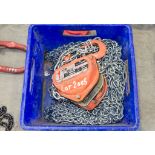 William Hackett 1 tonne/25 metre chain block PF00378