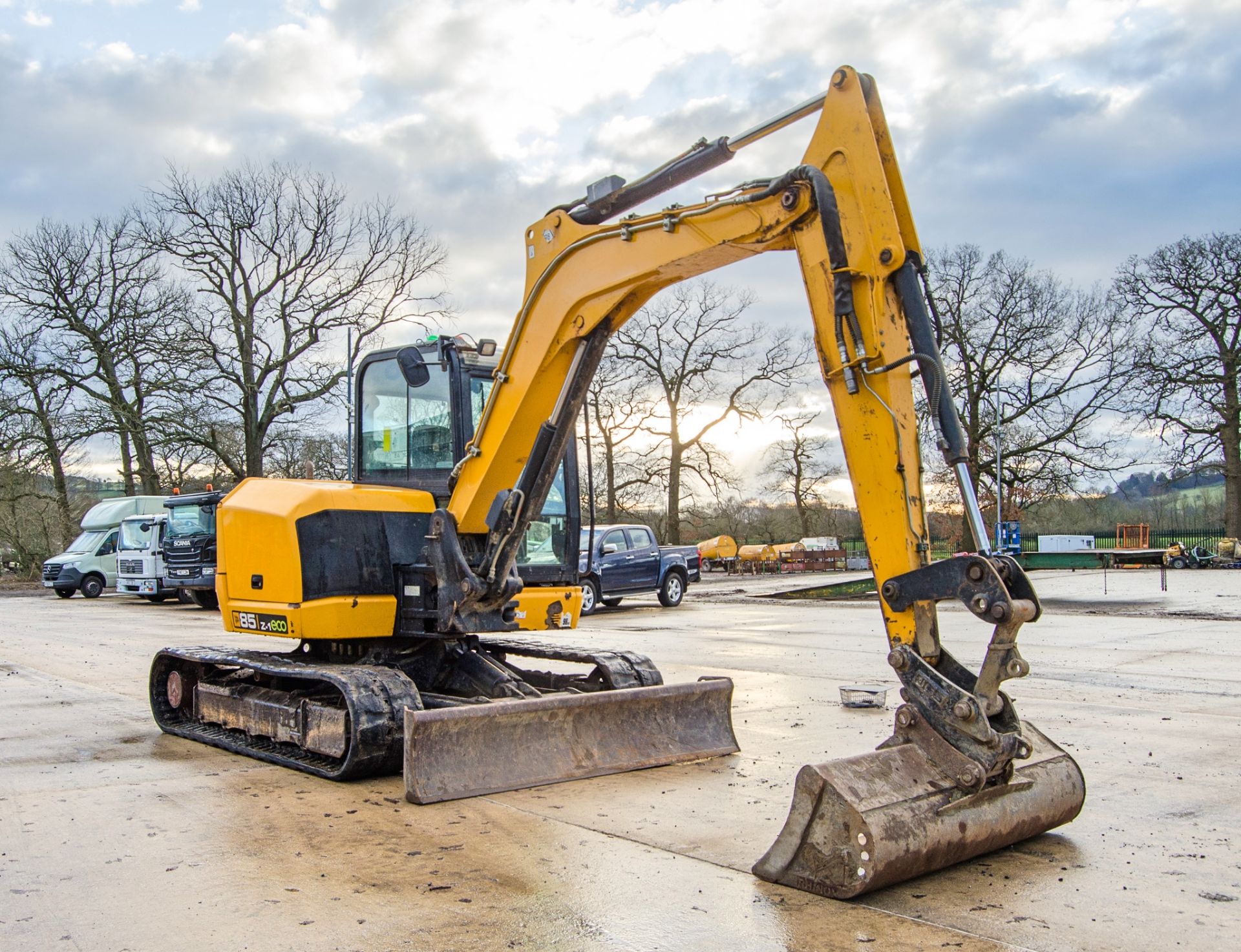 JCB 85 Z-1 ECO 8.5 tonne rubber tracked excavator Year: 2017 S/N: 2501060 Recorded Hours: 4788 - Image 2 of 25