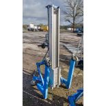 Genie SLA-10 manual material hoist c/w forks A756155