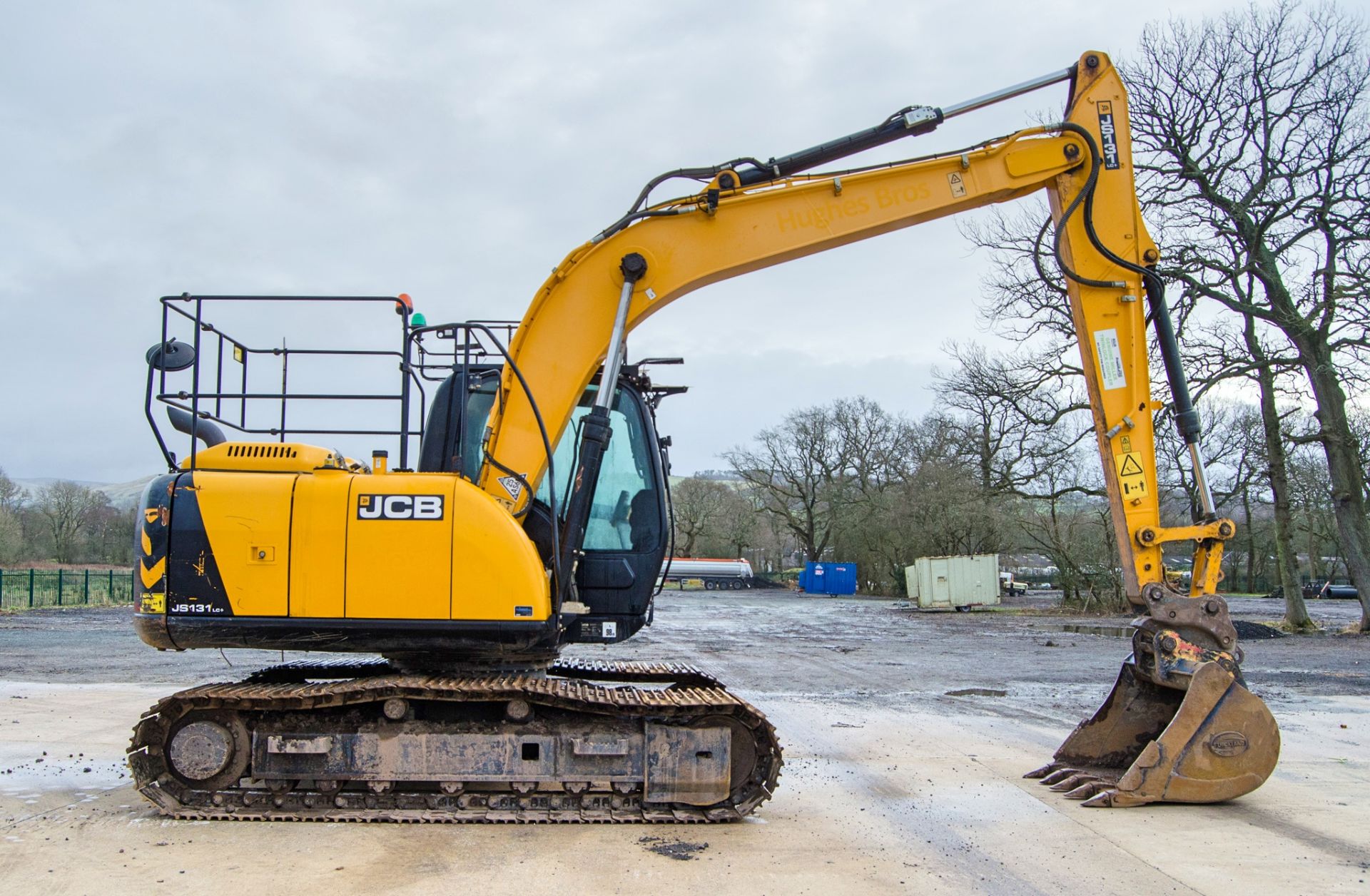 JCB JS131 LC+ 13 tonne steel tracked excavator Year: 2018 S/N: 2442347 Recorded Hours: 5575 piped. - Image 8 of 31