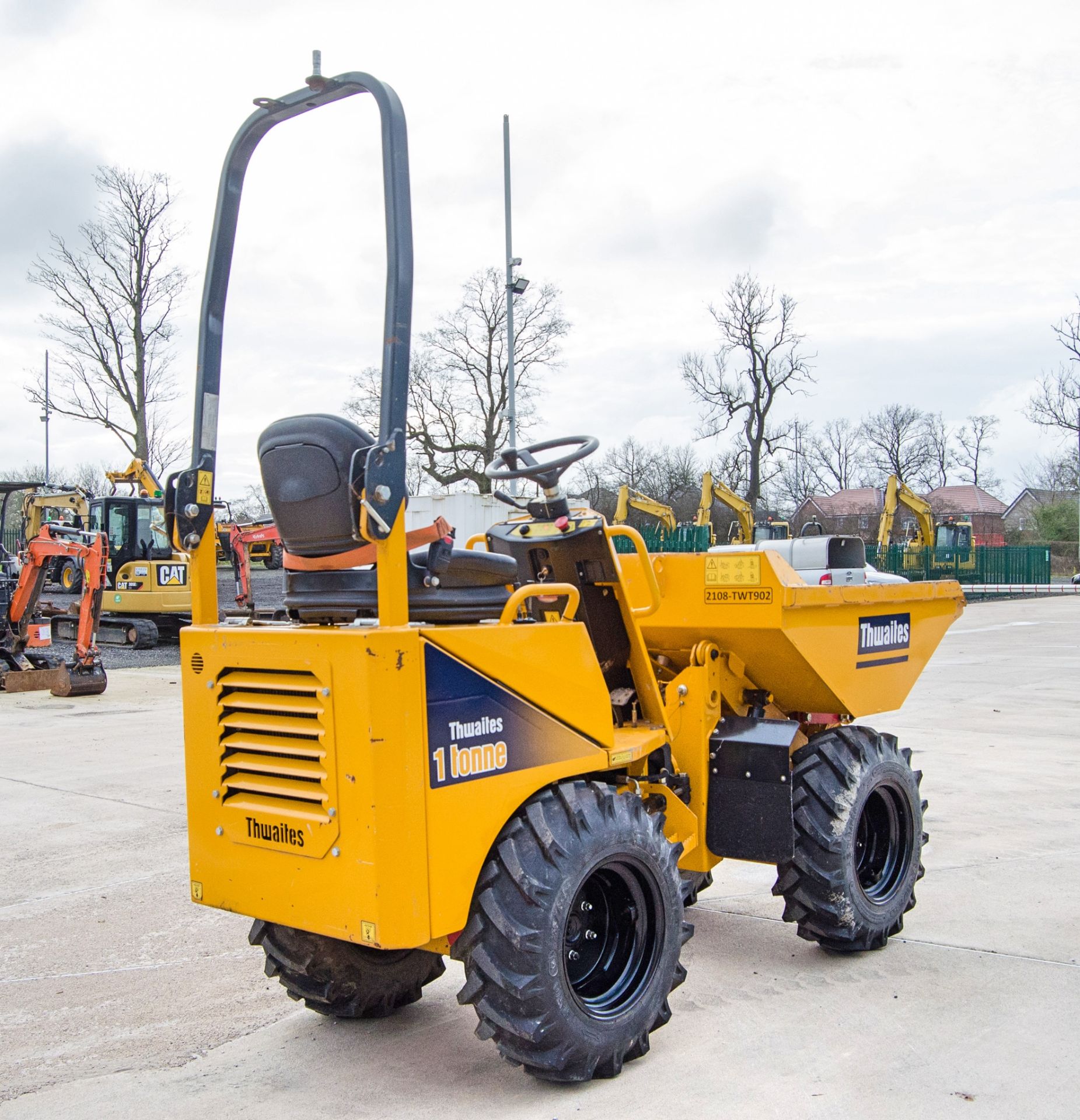 Thwaites 1 tonne Hi-tip dumper Year: 2021 S/N: 101F4617 Recorded Hours: 192 2108TWT902 - Image 3 of 21