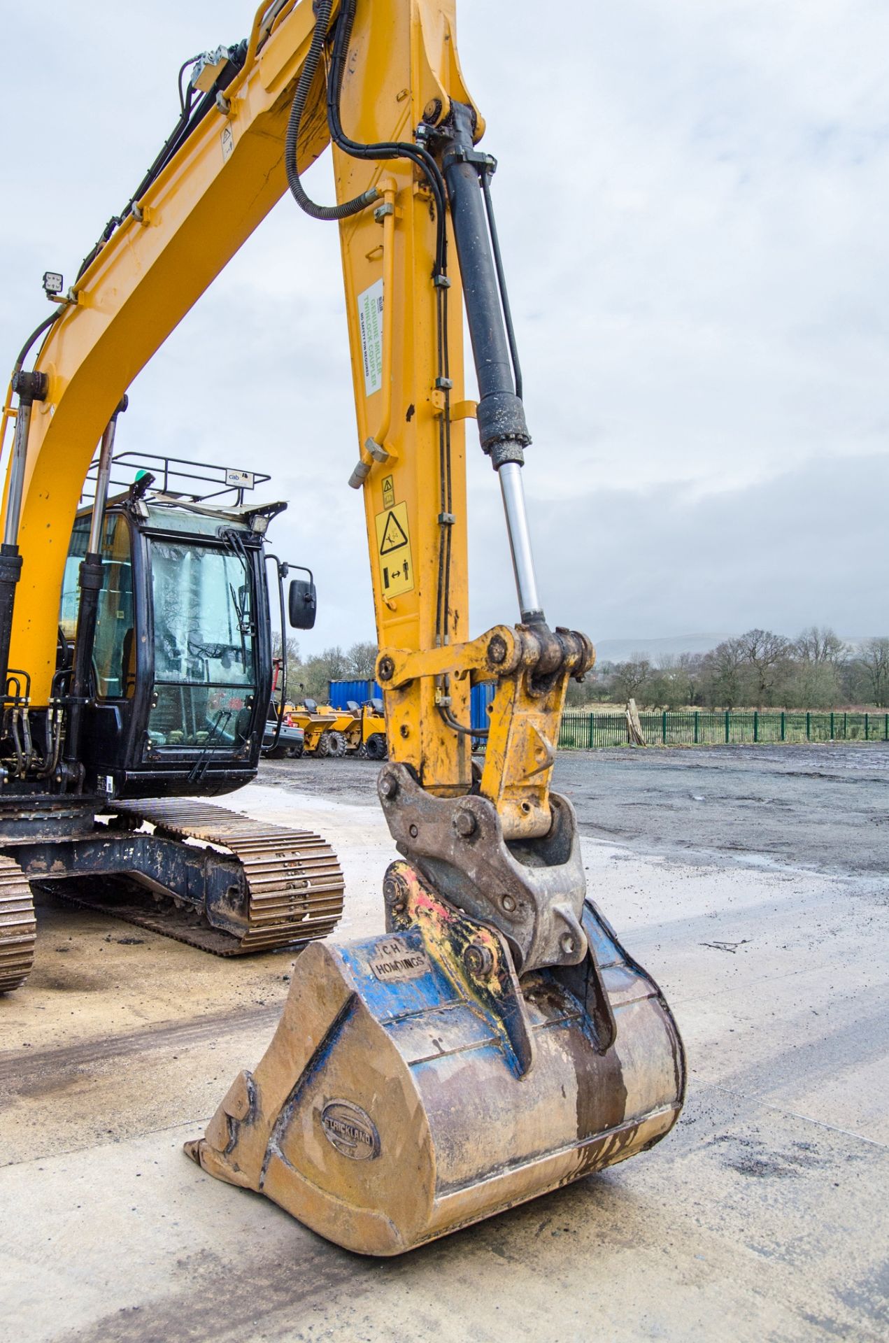 JCB JS131 LC+ 13 tonne steel tracked excavator Year: 2018 S/N: 2442347 Recorded Hours: 5575 piped. - Image 15 of 31