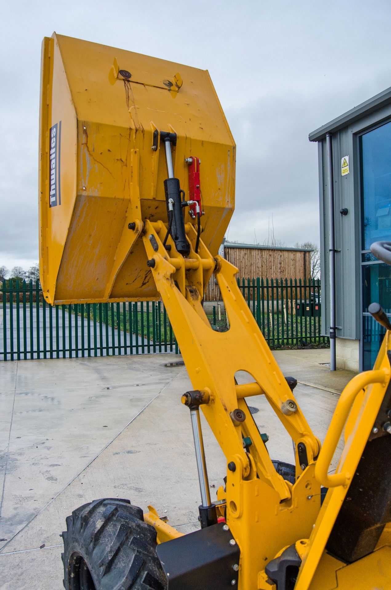 Thwaites 1 tonne hi-tip dumper Year: 2021 S/N: 118F4240 Recorded Hours: 239 - Image 12 of 22