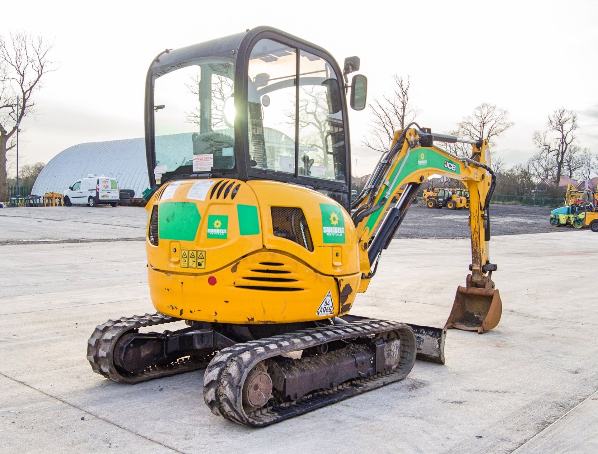 JCB 8025 ZTS 2.5 tonne rubber tracked mini excavator Year: 2017 S/N: 2227658 Recorded Hours: 2044 - Image 3 of 25