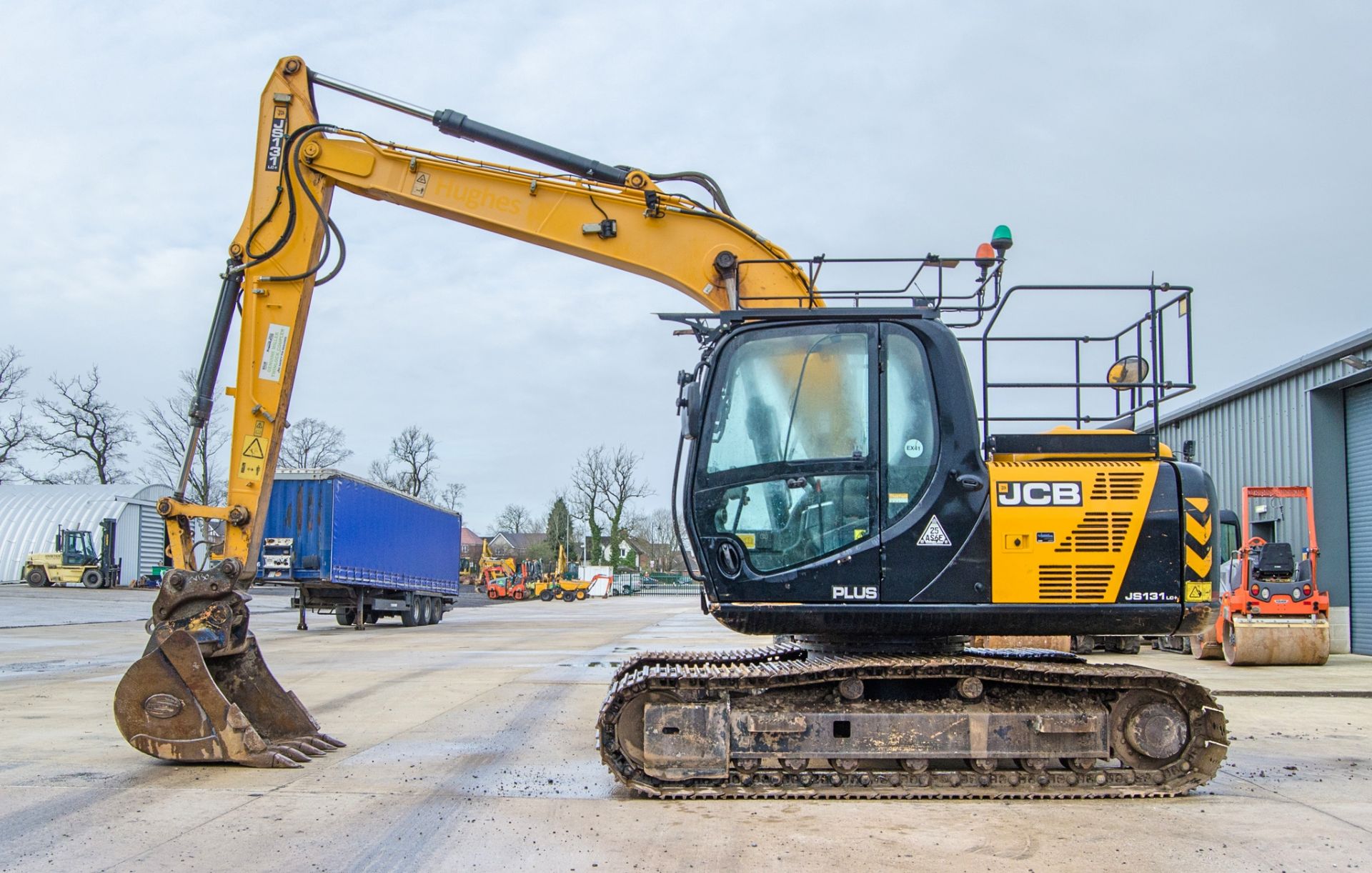 JCB JS131 LC+ 13 tonne steel tracked excavator Year: 2018 S/N: 2442347 Recorded Hours: 5575 piped. - Image 7 of 31