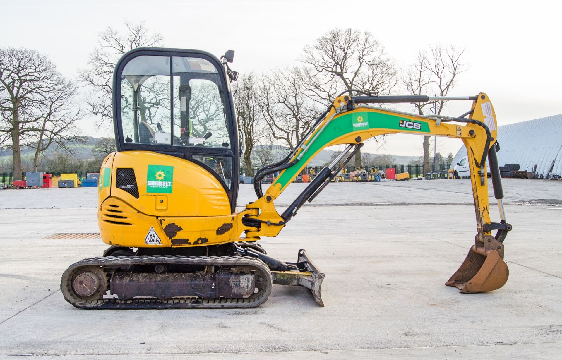 JCB 8025 ZTS 2.5 tonne rubber tracked mini excavator Year: 2017 S/N: 2227658 Recorded Hours: 2044 - Image 8 of 25