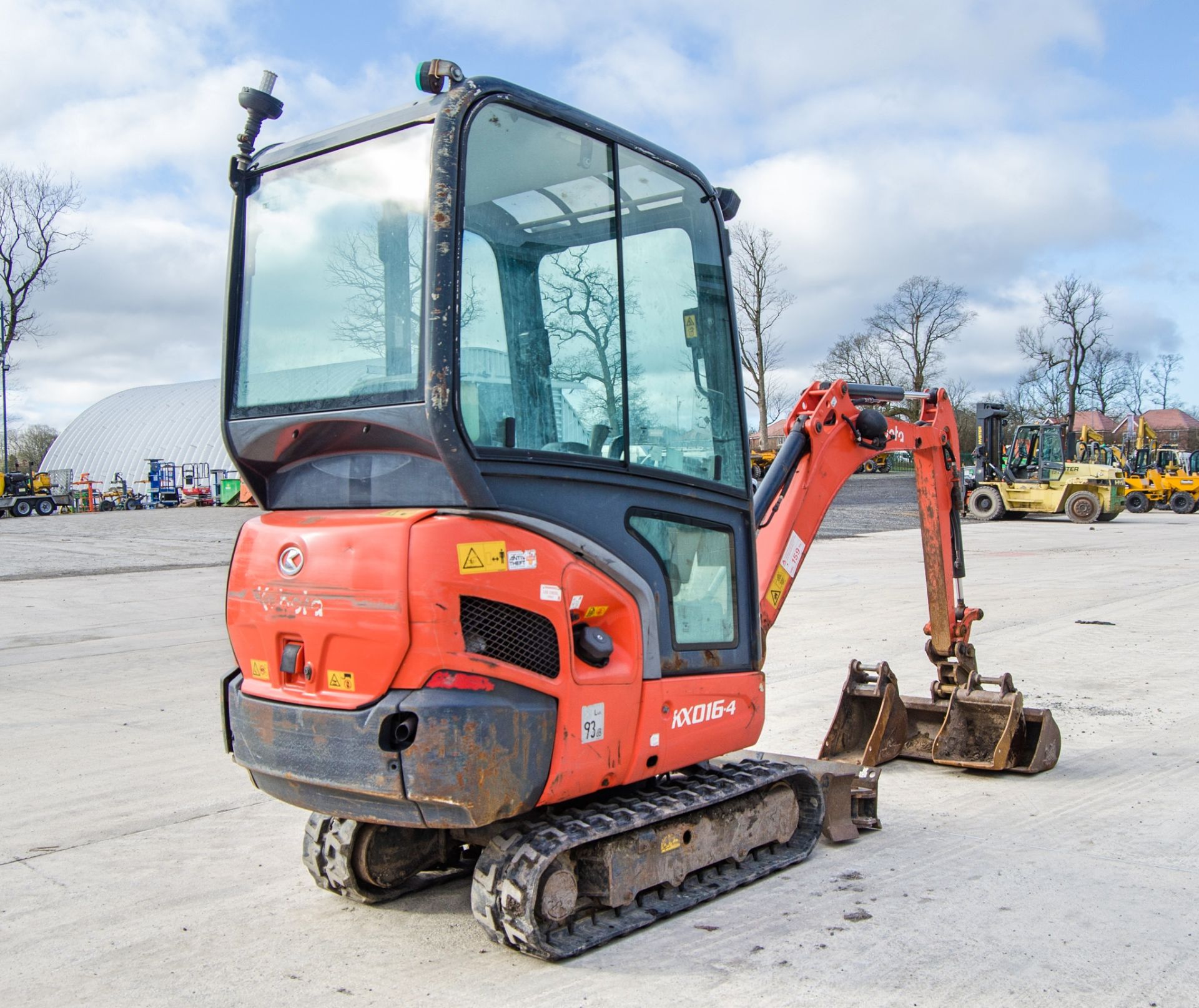 Kubota KX016-4 1.5 tonne rubber tracked excavator Year: 2017 S/N: 61044 Recorded Hours: 2260 - Image 3 of 26