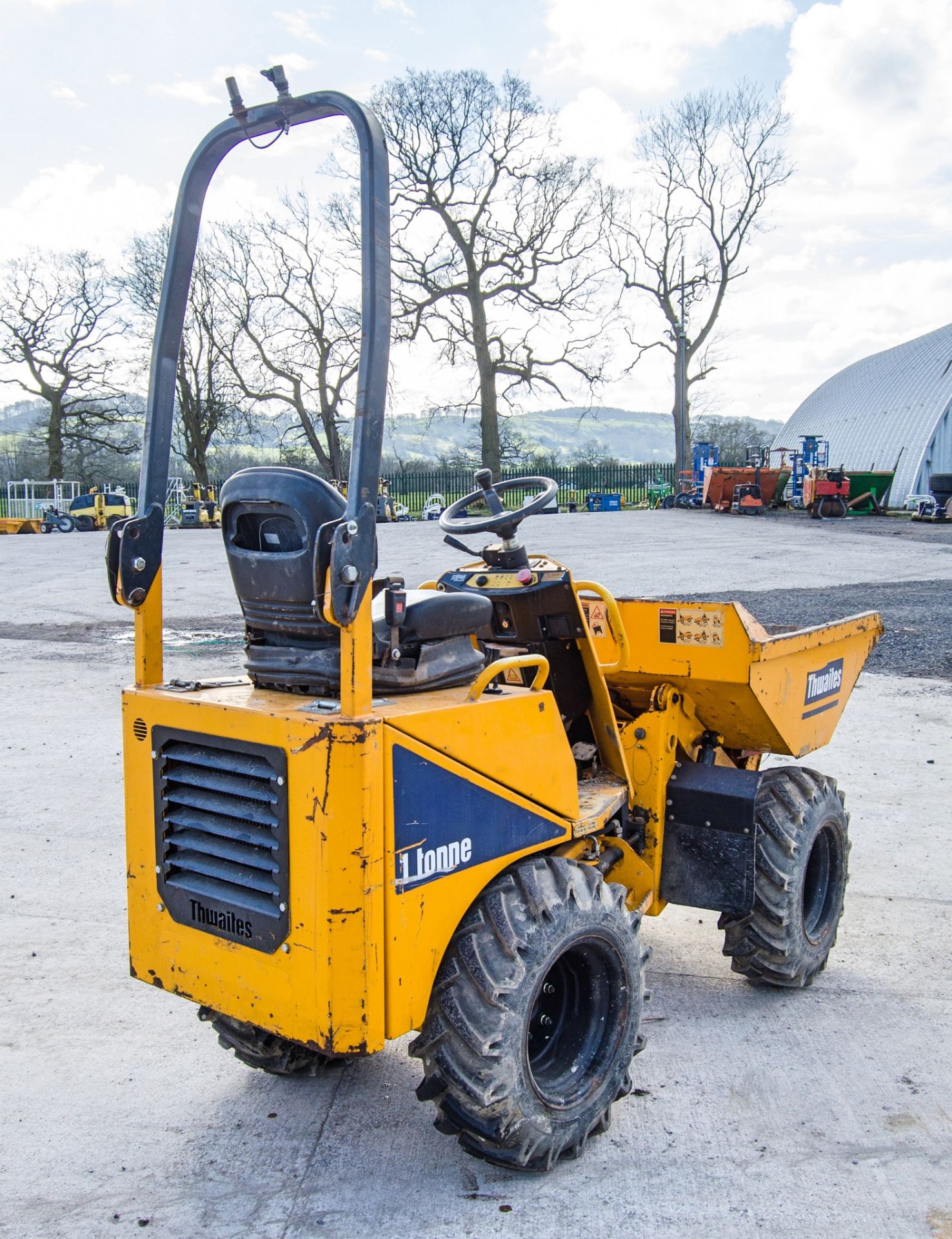 Thwaites 1 tonne hi-tip dumper Year: S/N: E2146 DPR142 ** Machine is a non runner engine parts - Image 3 of 20