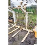 2 tonne self-balancing crane forks 150289