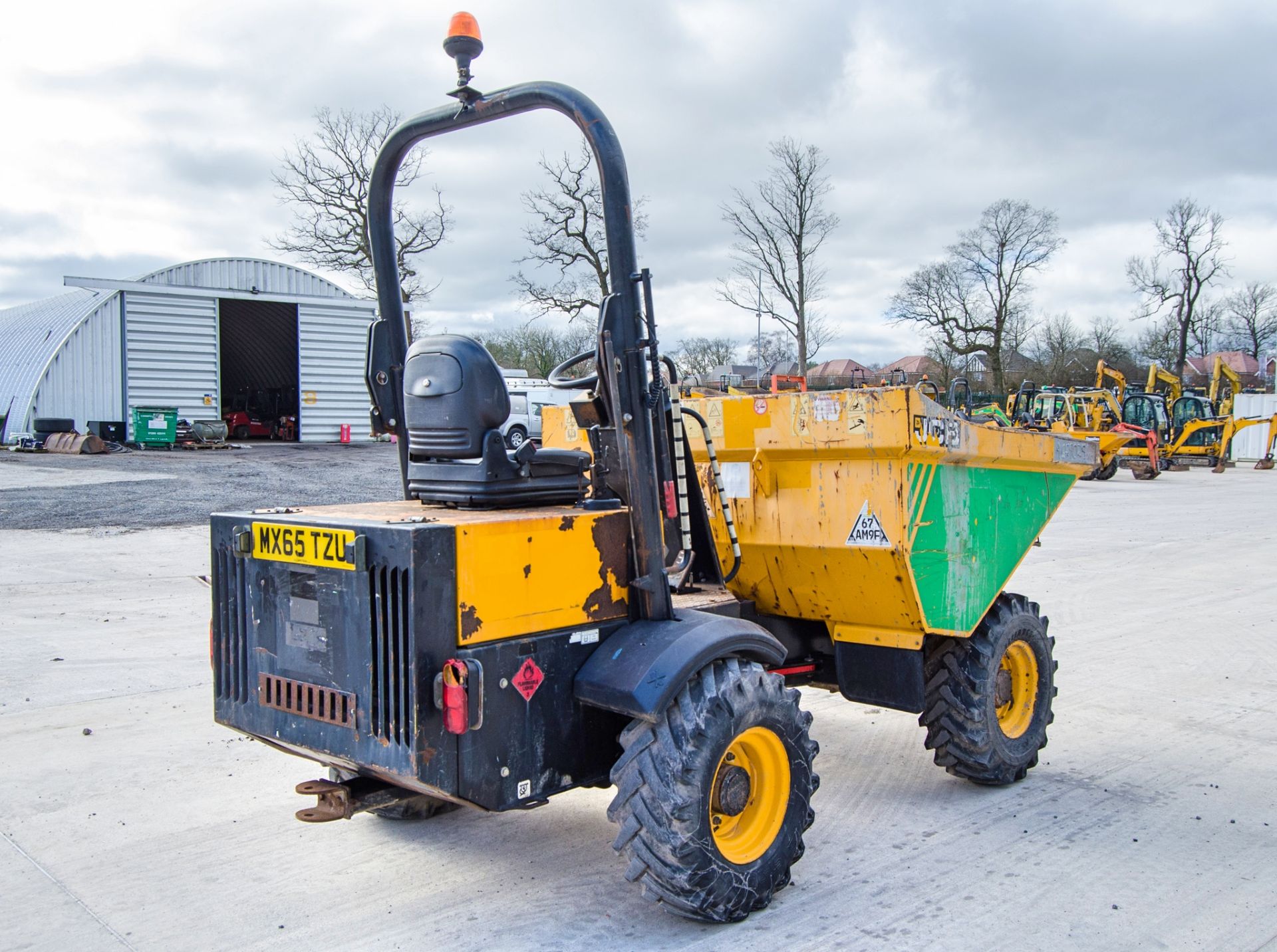 JCB 3 tonne straight skip dumper Year: 2015 S/N: EFFRE8360 Recorded Hours: Not displayed(Clock - Image 4 of 22