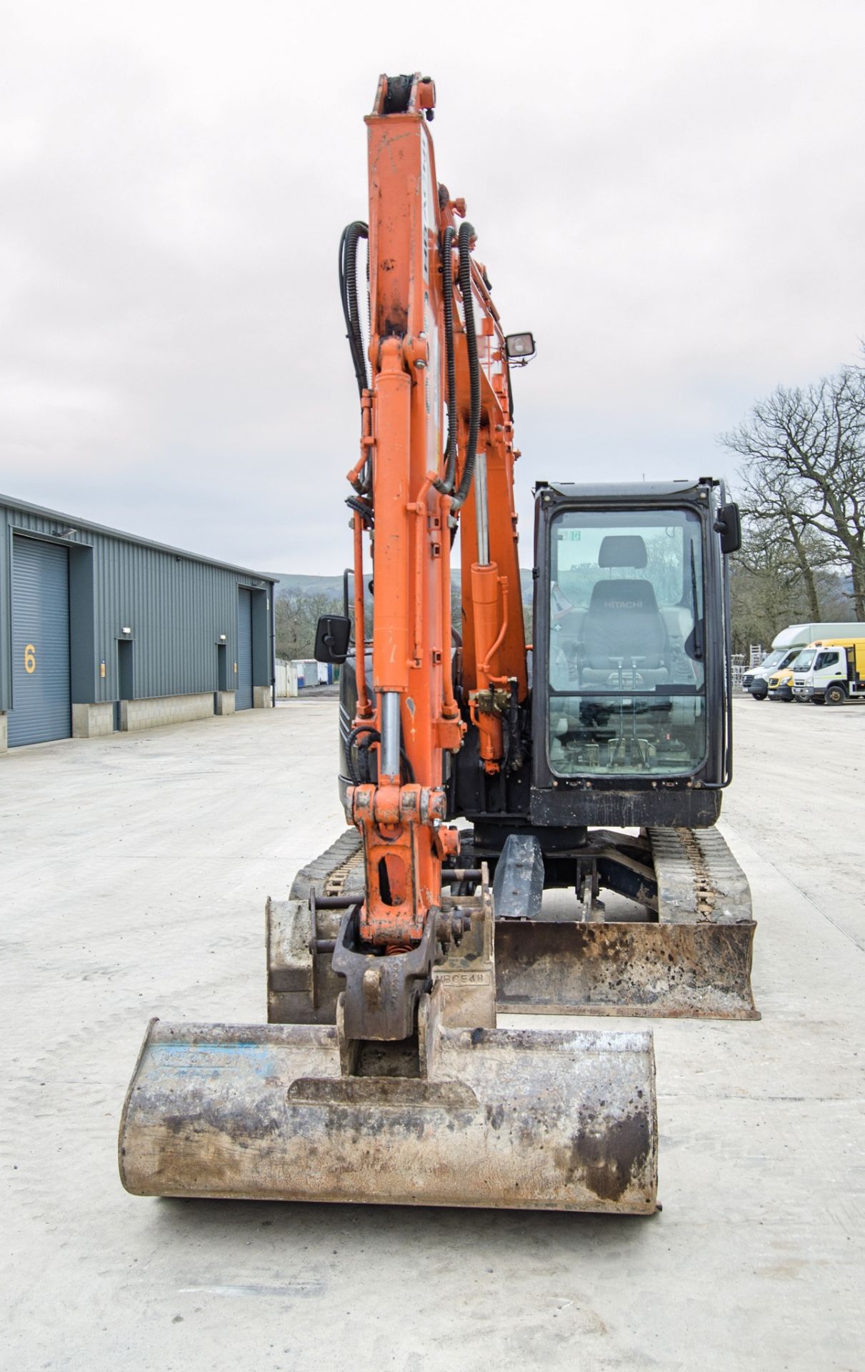 Hitachi ZX85US-5A 8.5 tonne rubber tracked excavator Year: 2017 S/N: 81309 Recorded Hours: 6113 - Image 5 of 28