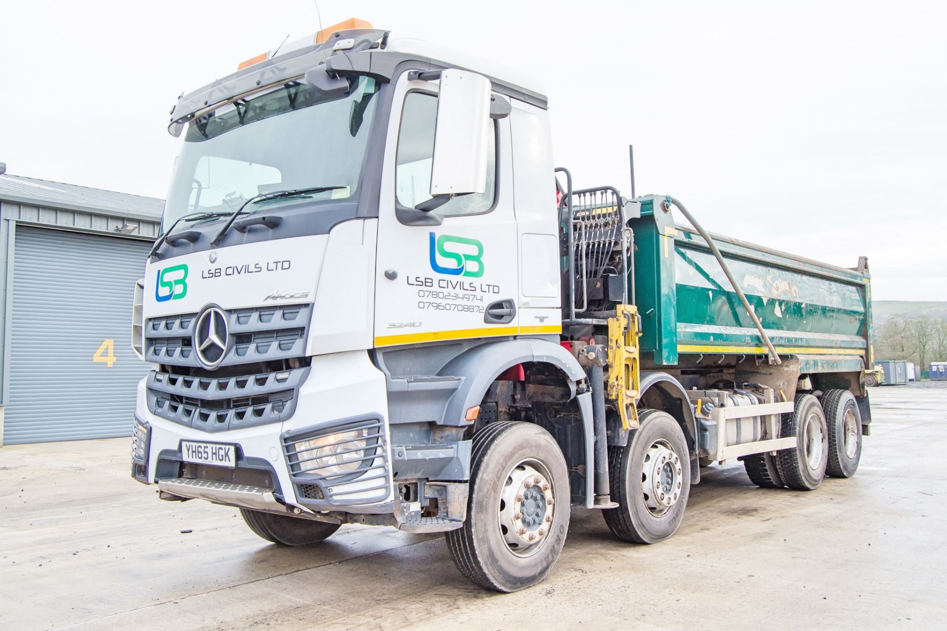 Mercedes Benz 3240 Arocs 32 tonne 8x4 tipper grab lorry Registration Number: YH65 HGK Date of