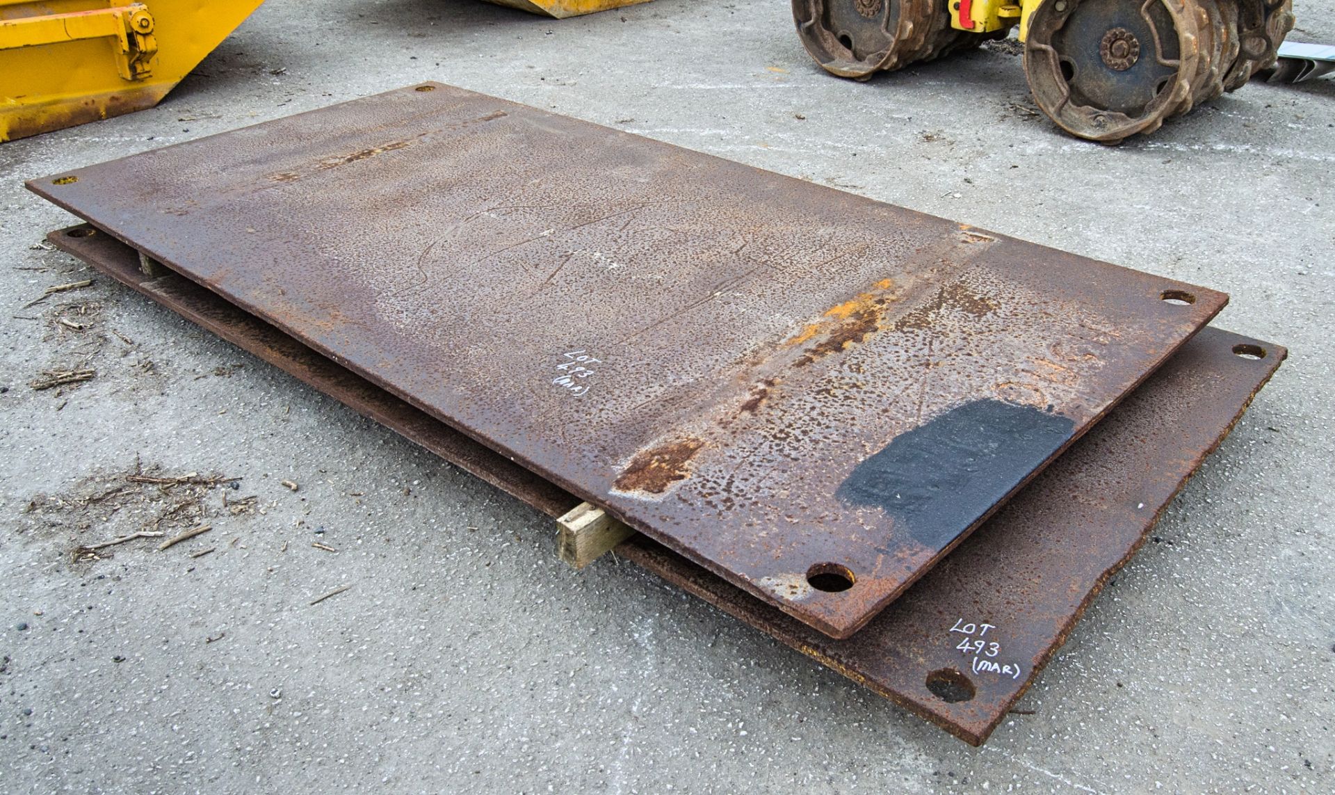 2 - 8ft x 4ft steel road plates