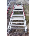 Altrex aluminium podium ladder A986681