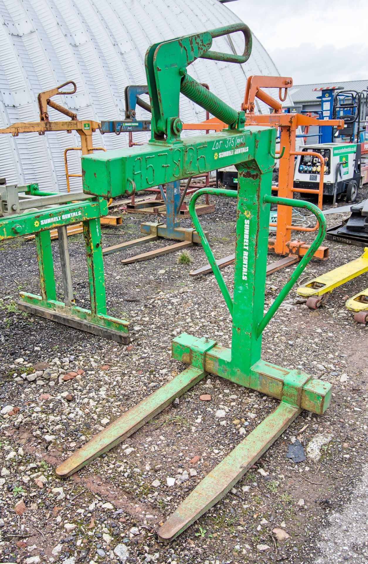 Conquip 2 tonne self balancing crane forks A578125