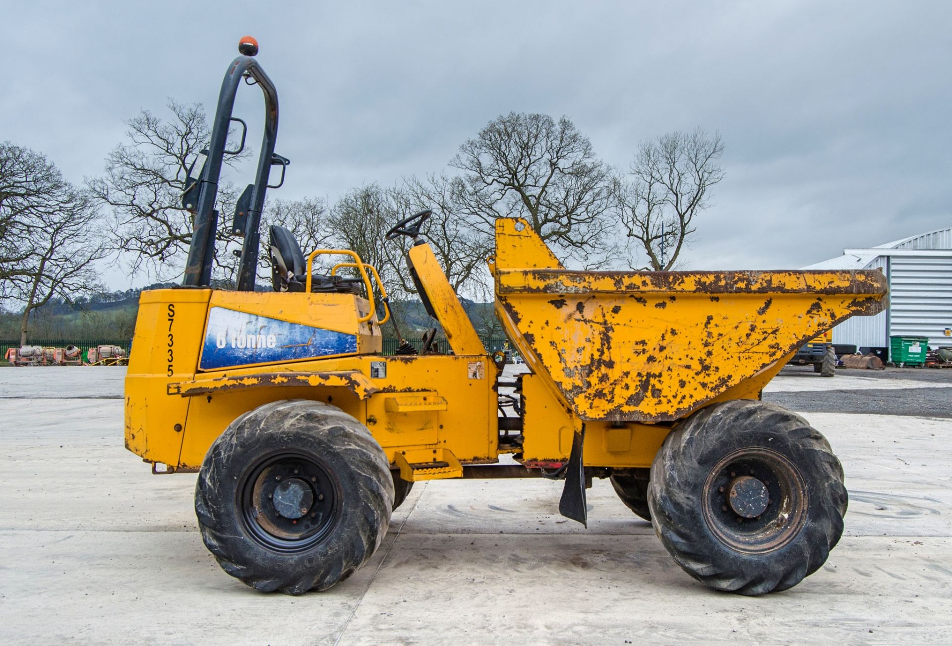 Thwaites 6 tonne straight skip dumper Year: 2007 S/N: 702B4307 Recorded Hours: 1171 S7335 - Image 7 of 21