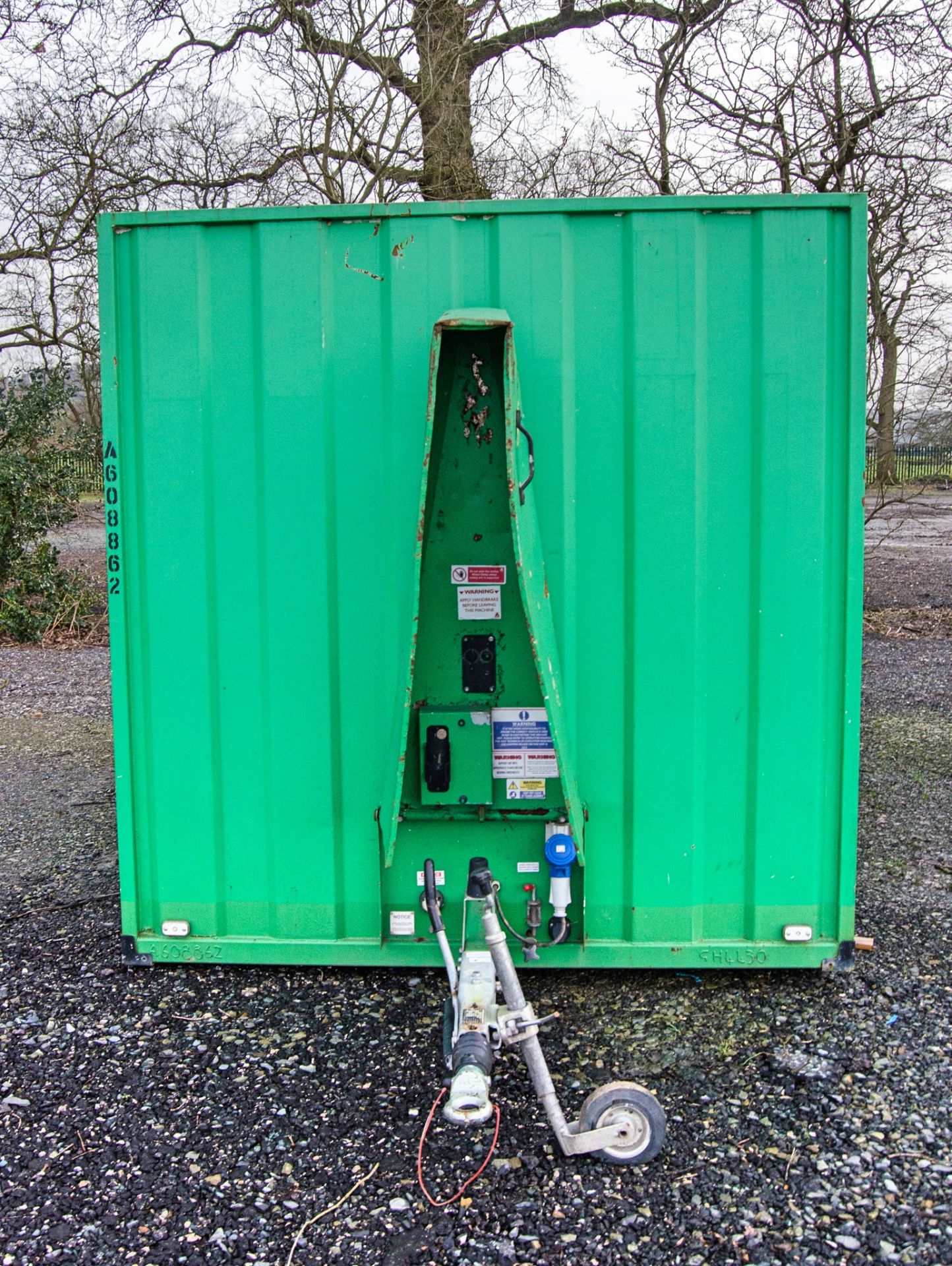 12ft x 8ft steel anti-vandal mobile welfare unit Comprising of: Canteen area, toilet & generator - Image 5 of 11