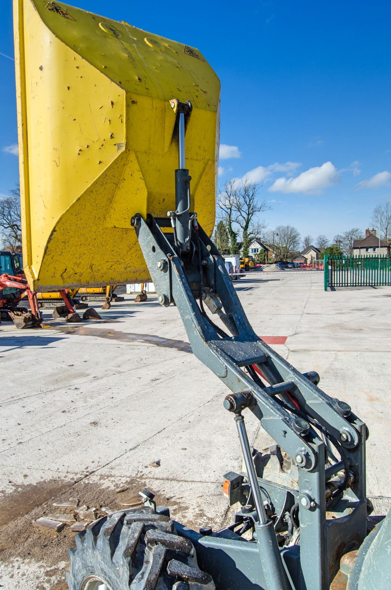 Wacker Neuson 1001 1 tonne hi-tip dumper Year: 2017 S/N: AL00934 Recorded Hours: 1469 c/w V5C - Image 12 of 23