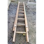 2 stage wooden ladder A721184