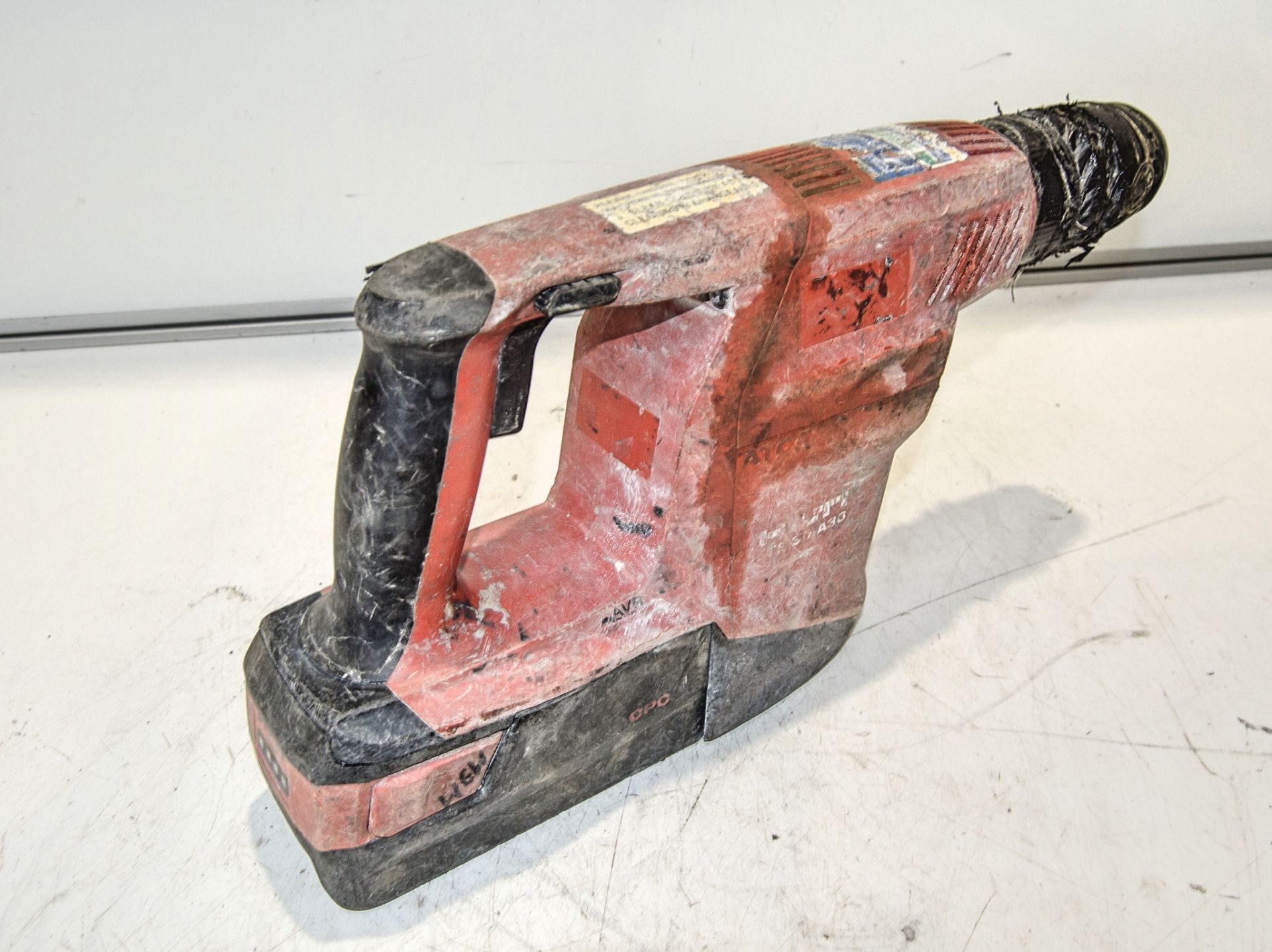 Hilti TE30-A36 36v cordless SDS rotary hammer drill c/w battery ** No charger ** EXP4670 - Image 2 of 2